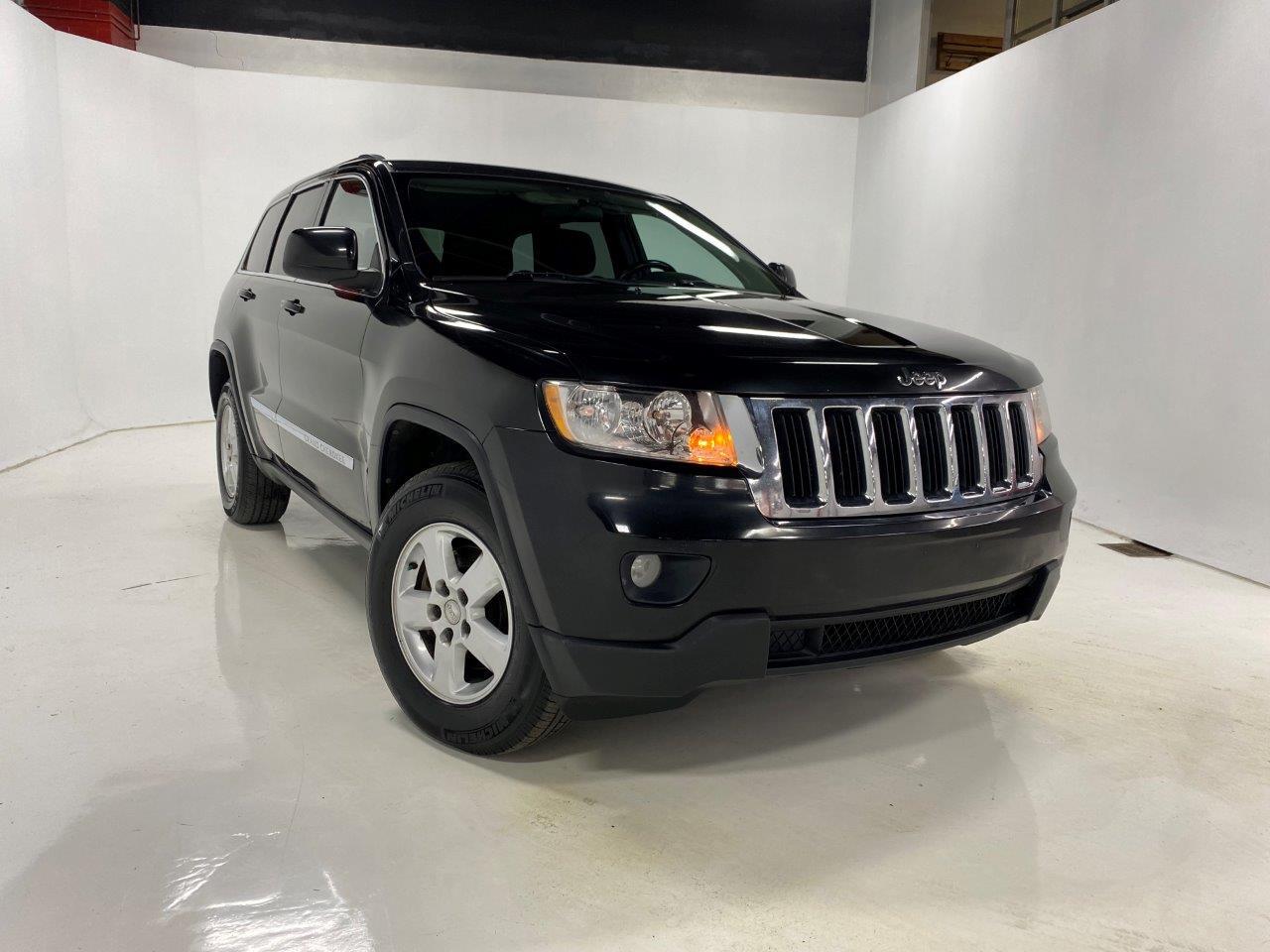 2011 Jeep Grand Cherokee LAREDO 4X4 V6 GROUPE ELECTRIQUE A/C MAGS