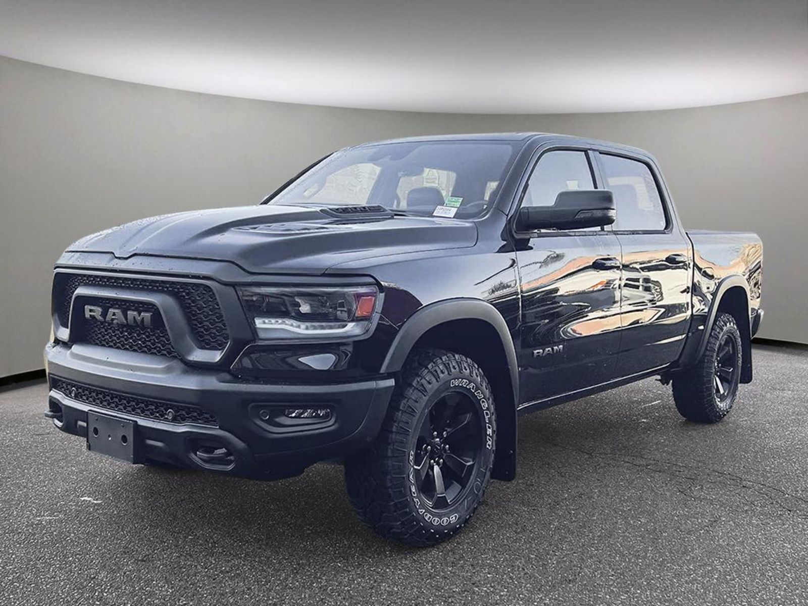 2024 Ram 1500 Rebel + 4X4/LEATHER/UCONNECT 5W NAV/PANO SUROOF/RE