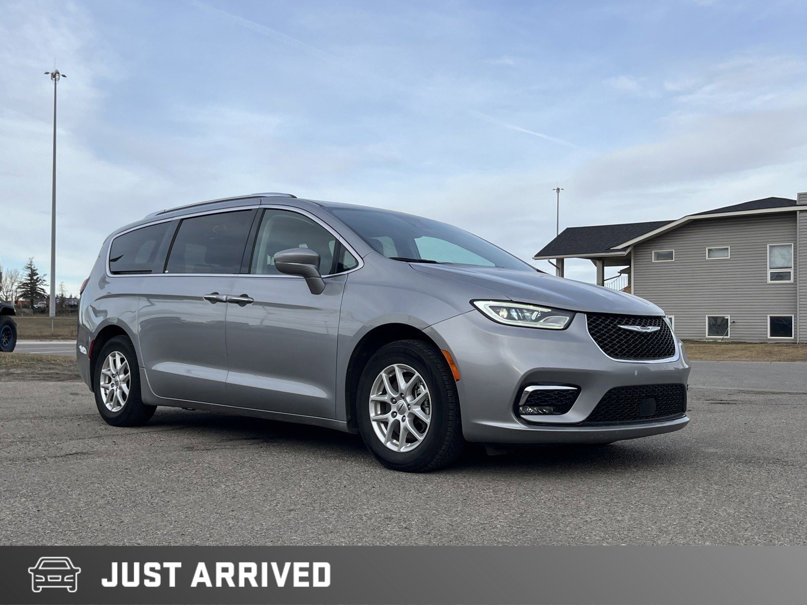 2021 Chrysler Pacifica Touring-L | Leather | Power Doors