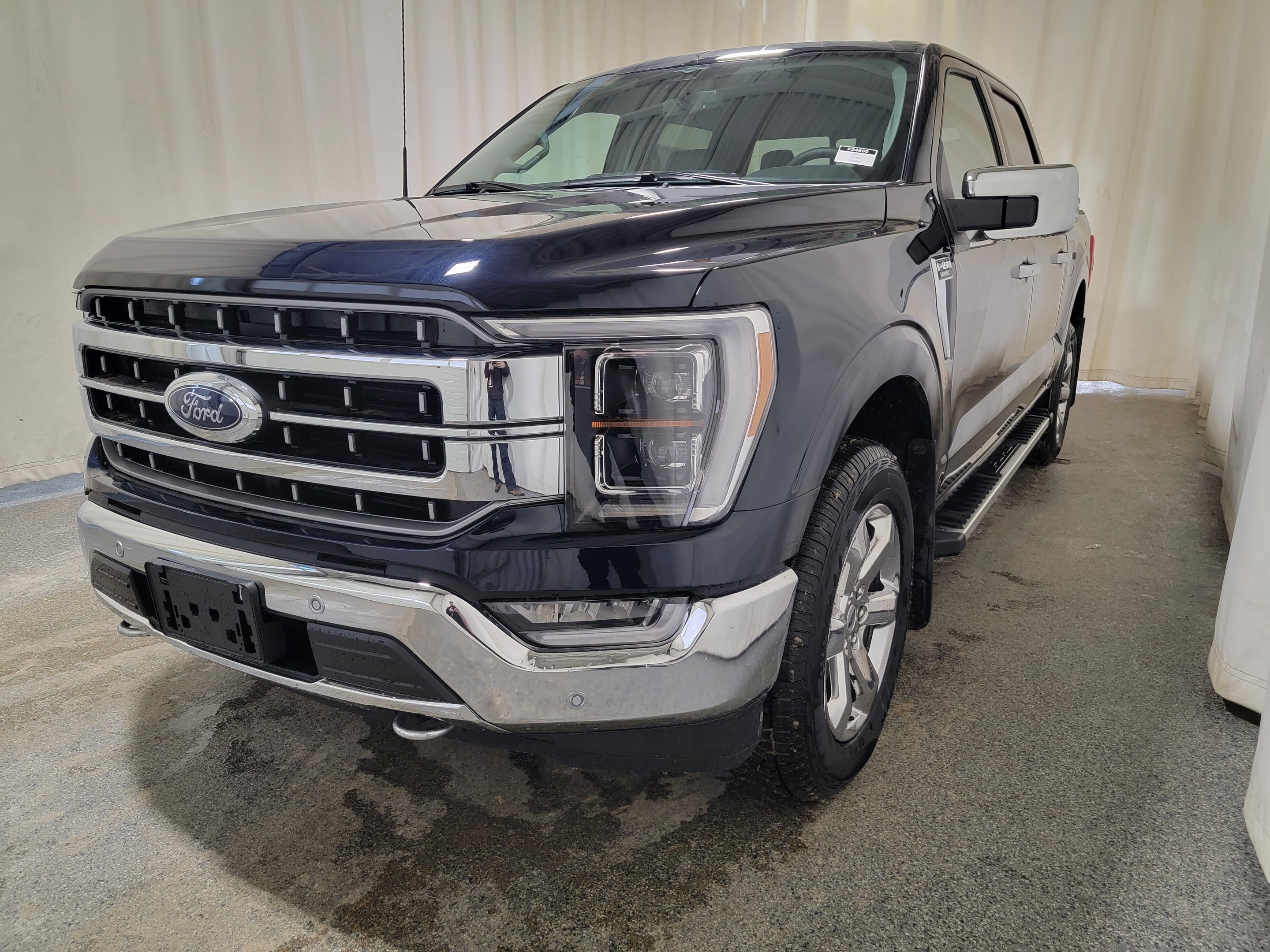 2023 Ford F-150 LARIAT 502A W/POWER TAILGATE & TAILGATE STEP 