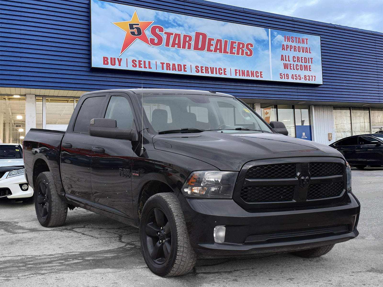 2017 Ram 1500 EXCELLENT CONDITION MUST SEE WE FINANCE ALL CREDIT