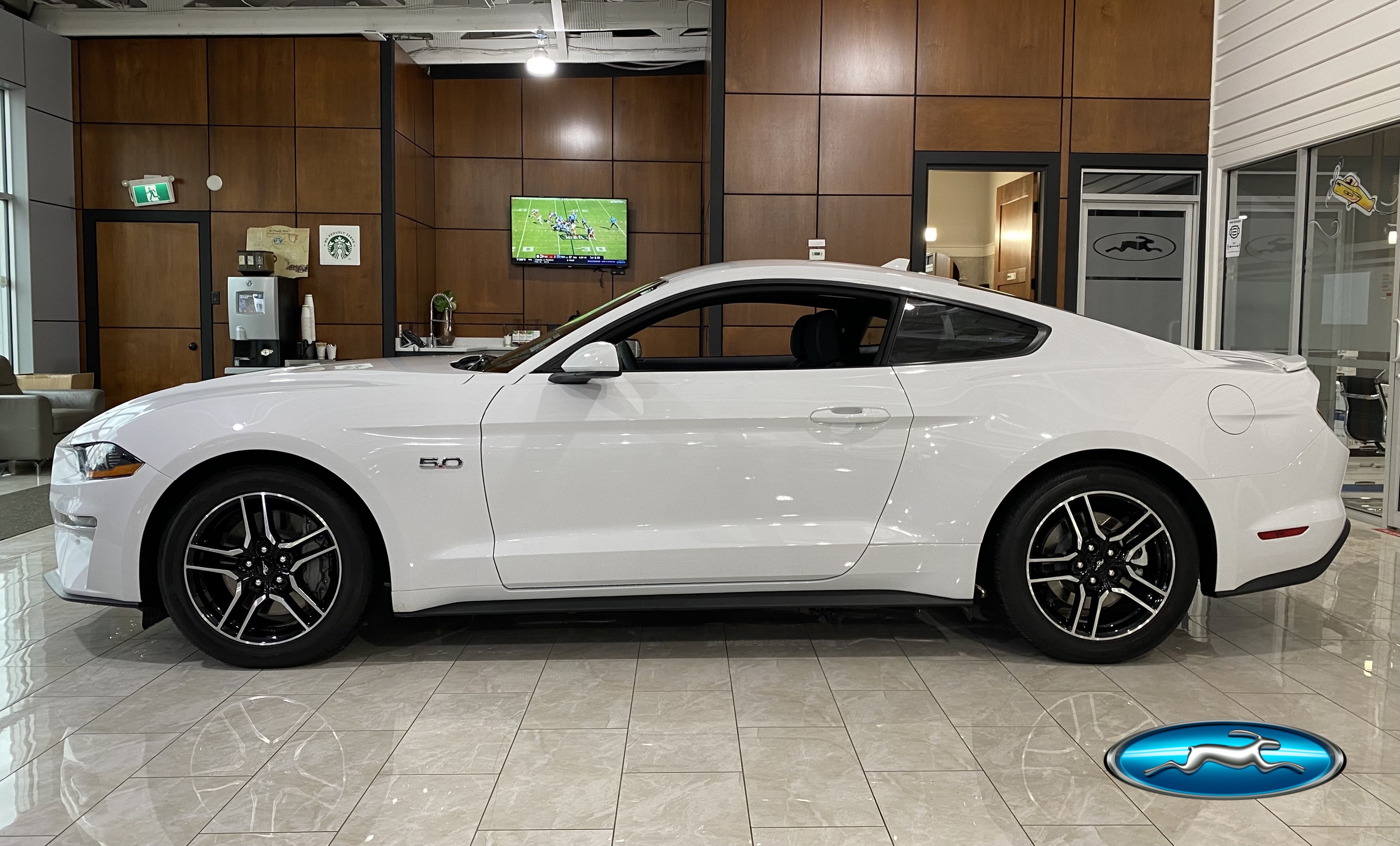2021 Ford Mustang GT Fastback w / Backup Camera & Alloys
