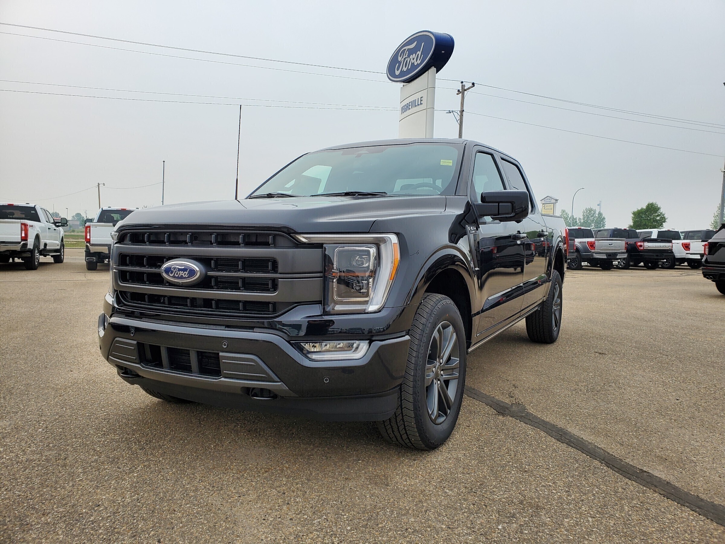 2023 Ford F-150 Lariat DEMO - COMES W/ LEVELING KIT!!