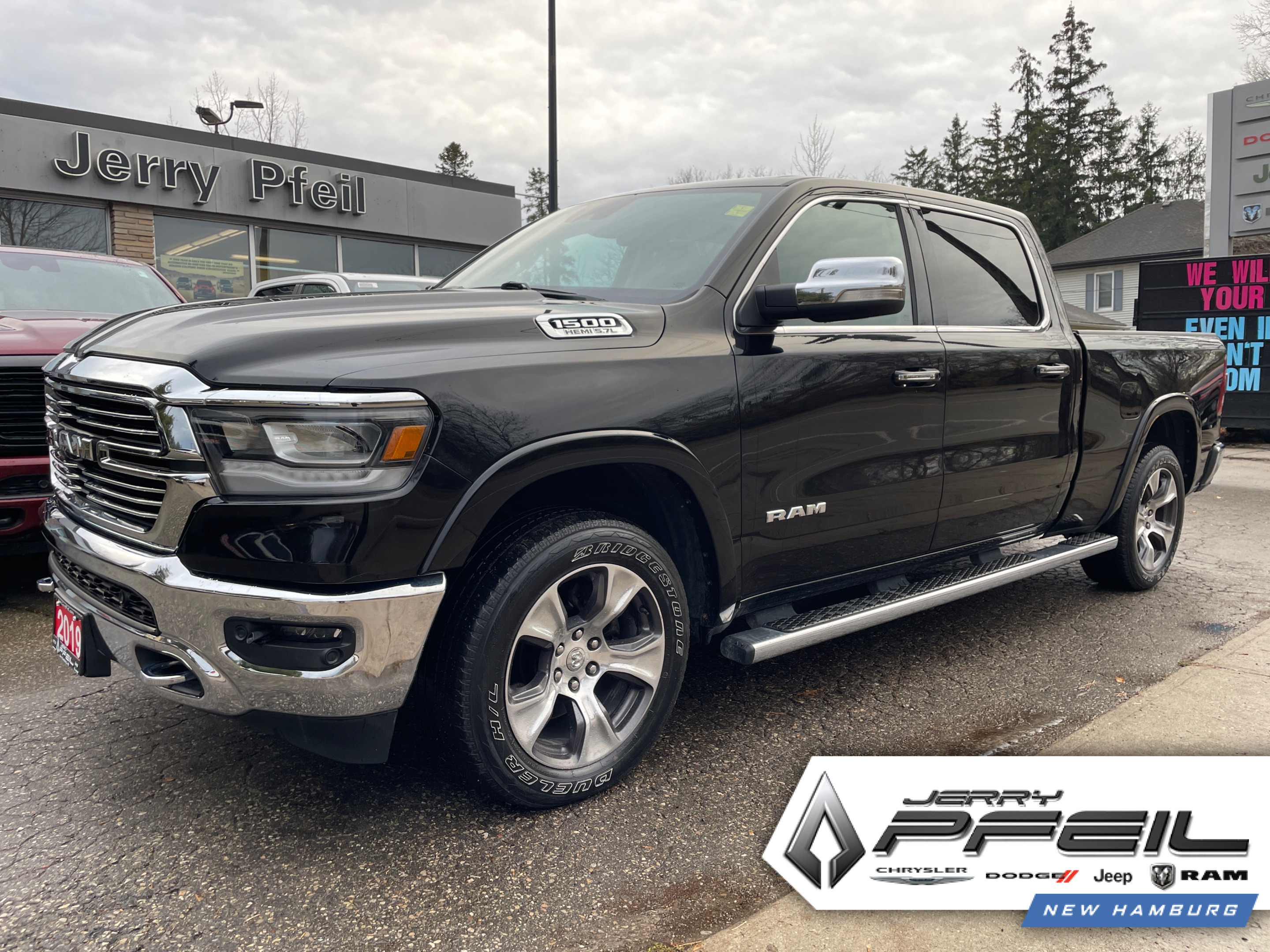 2019 Ram 1500 LEATHER  - PANO ROOF - 6.5FT BOX