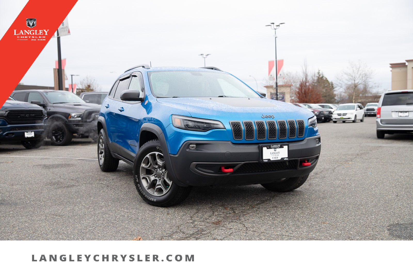 2020 Jeep Cherokee Trailhawk Pano Roof |