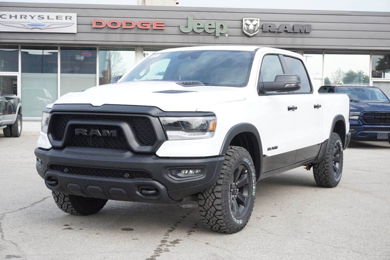 2023 Ram 1500 REBEL NIGHT EDITION | PANO ROOF | LEATHER / 