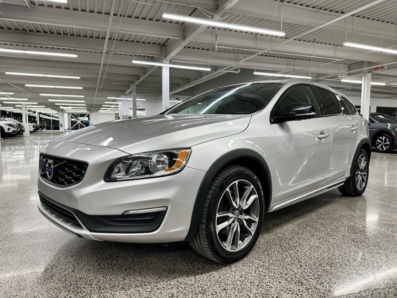2018 Volvo V60 Cross Country CUIR * TOIT OUVRANT * CAMERA * AWD * CLIM PACKAGE 