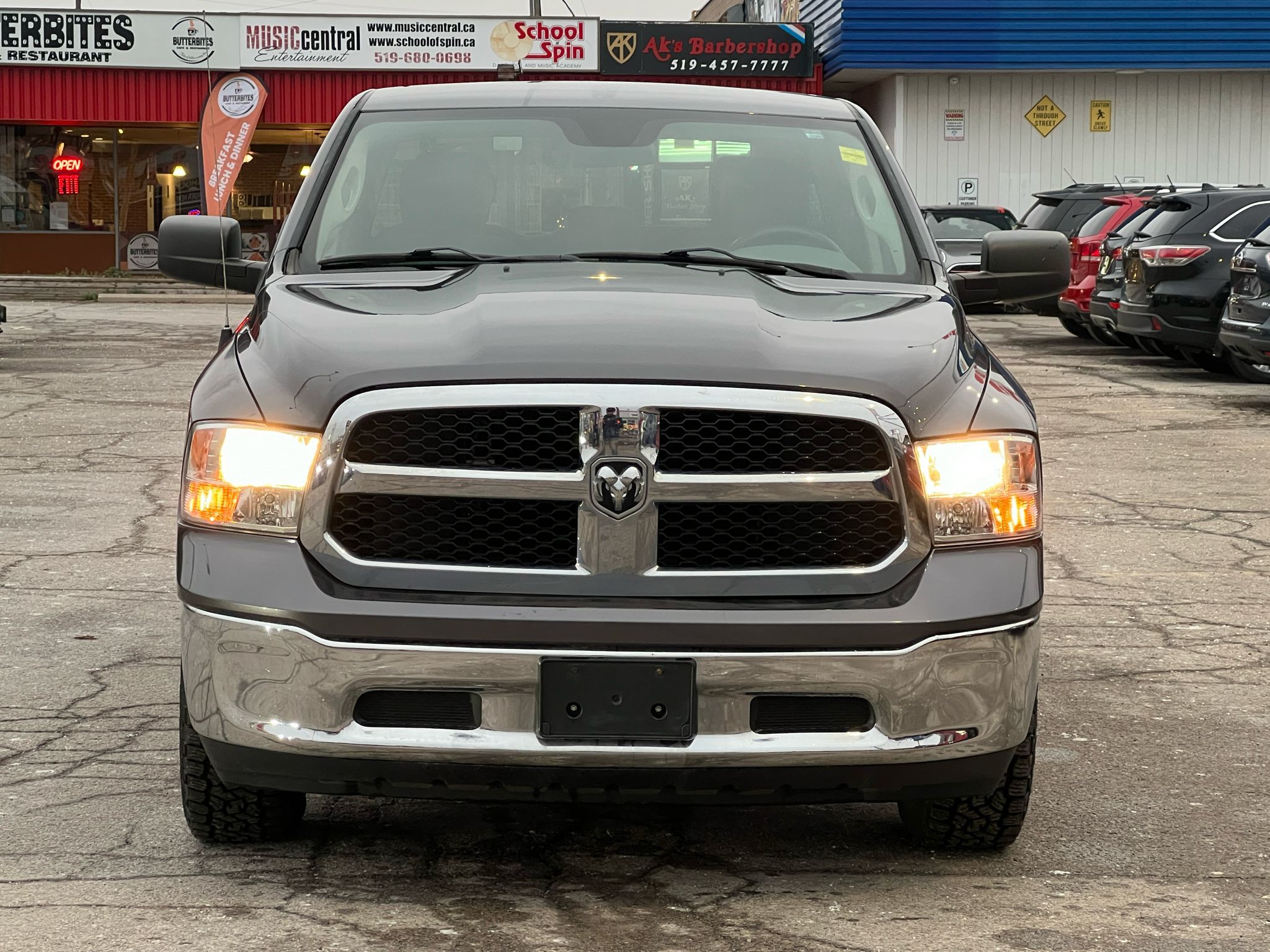 2016 Ram 1500 CERTIFIED 4WD Quad Cab 140.5 WE FINANCE ALL CREDIT ...