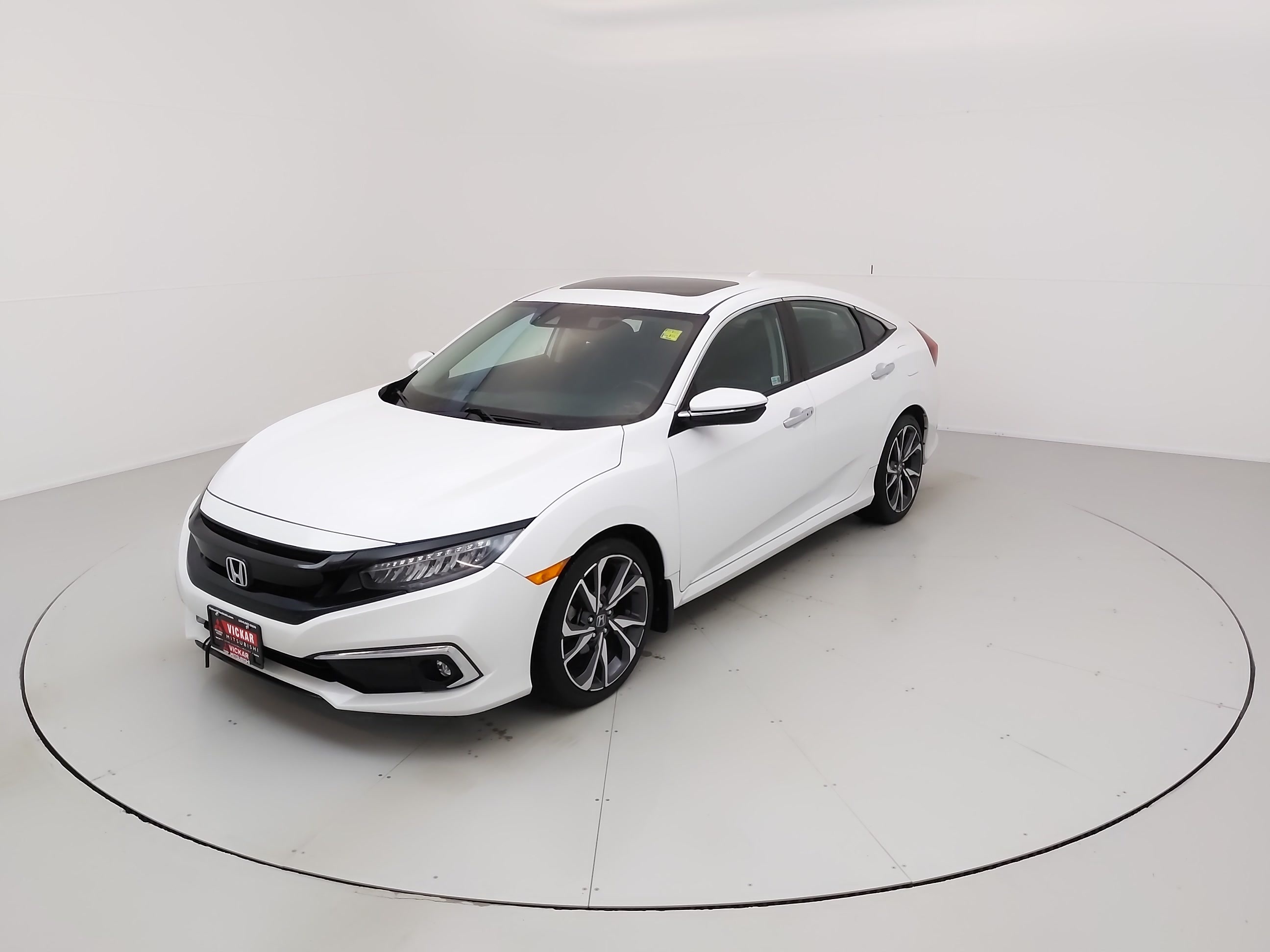 2019 Honda Civic Touring CVT LOCAL TRADE CLEAN VERY CLEAN CAR 