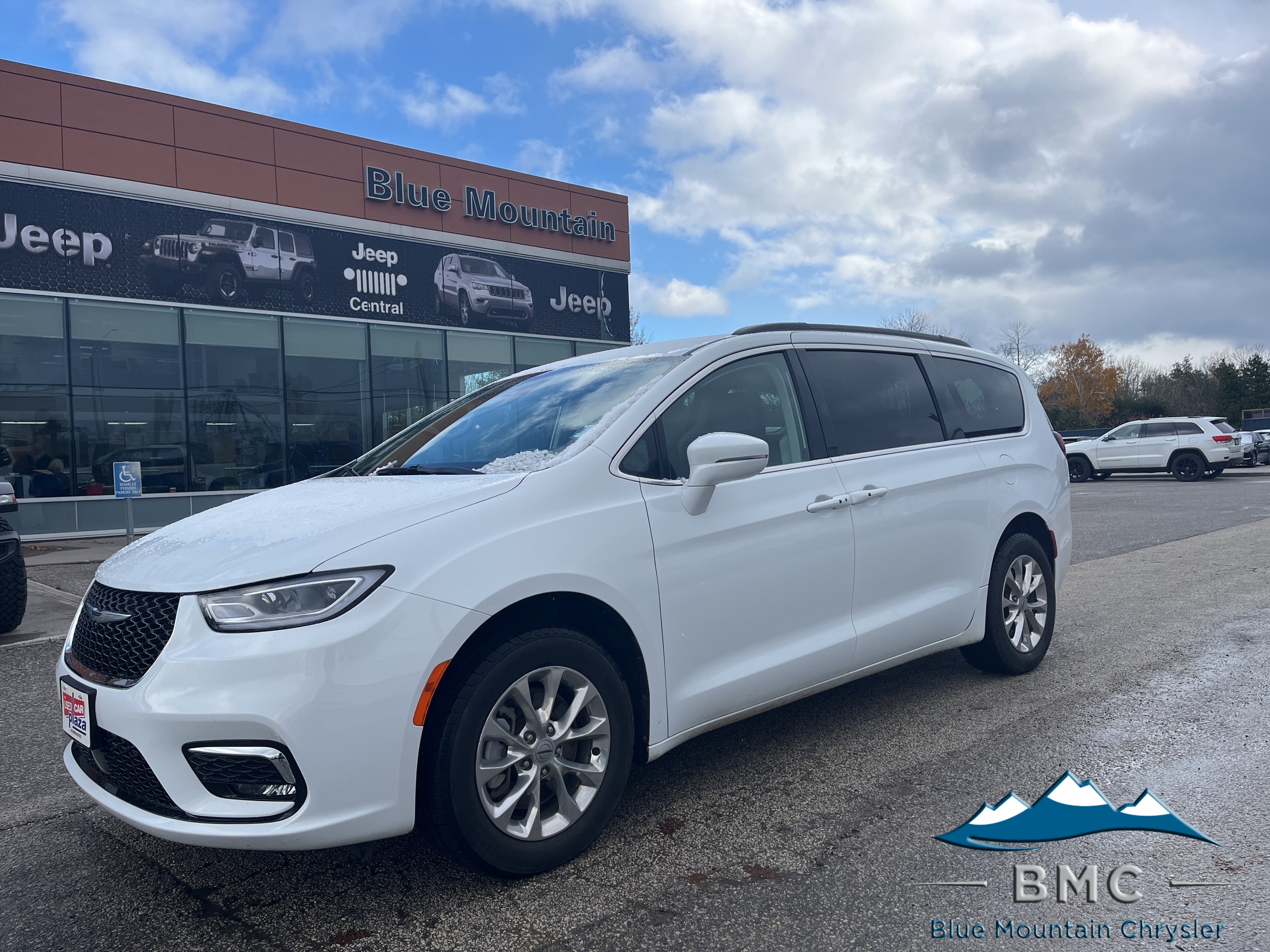 2022 Chrysler Pacifica Touring L AWD |  Heated Seats 
