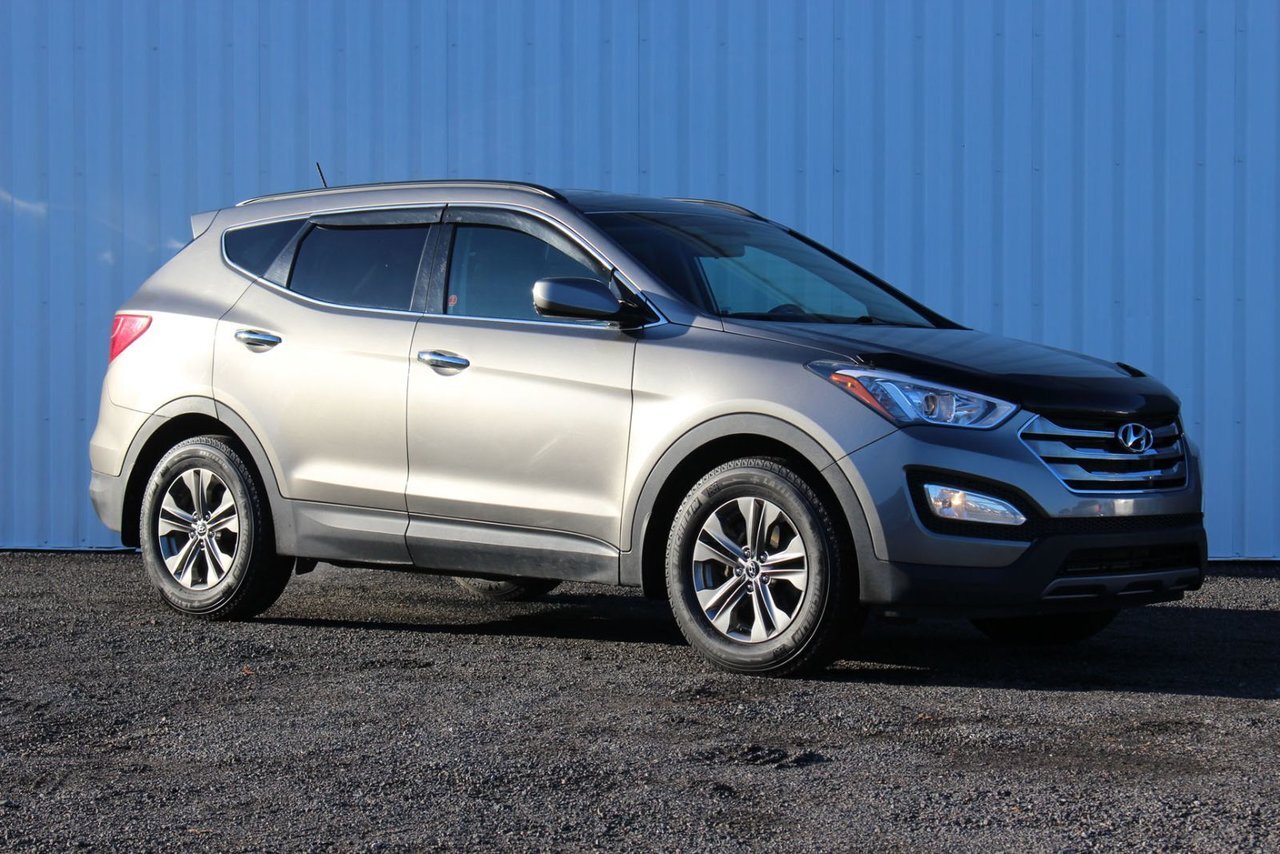 2014 Hyundai Santa Fe Sport Premium | Htd Seats | Bluetooth | Aux | Pwr Seat I