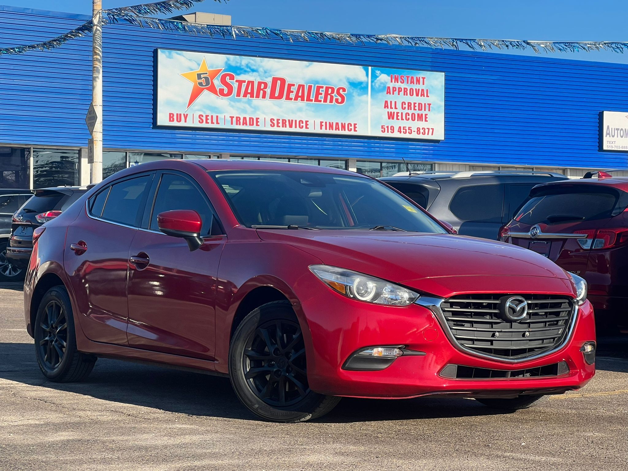 2018 Mazda Mazda3 SUNROOF H-SEATS R-CAM MINT! WE FINANCE ALL CREDIT!