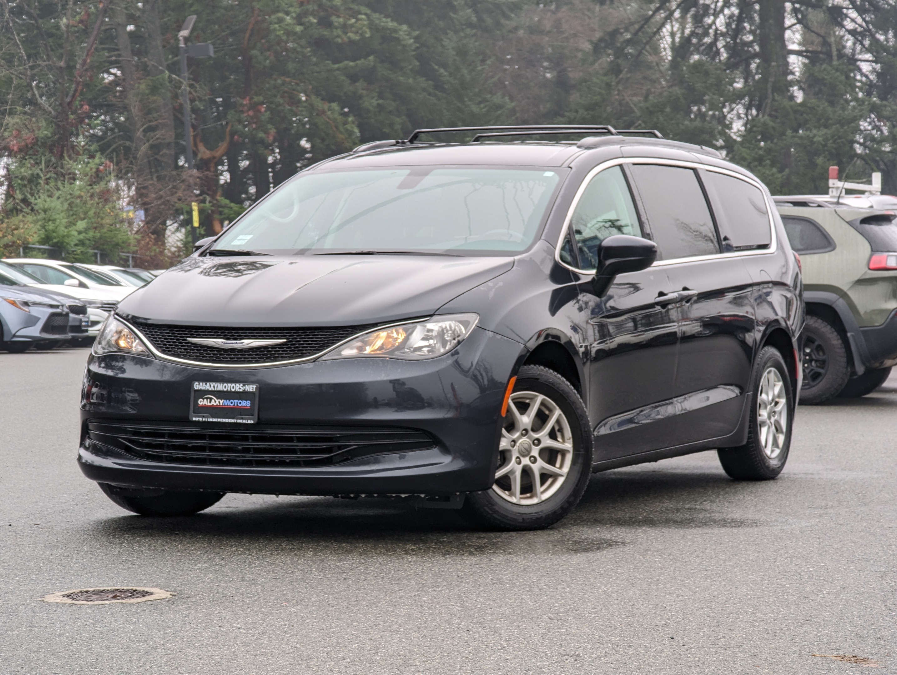 2019 Chrysler Pacifica Touring - No Accidents, 7 Passenger, PWR Doors
