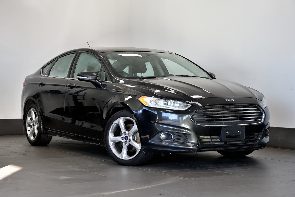 2014 Ford Fusion SE AWD Sièges chauffants Bluetooth SOLD AS IS / VE