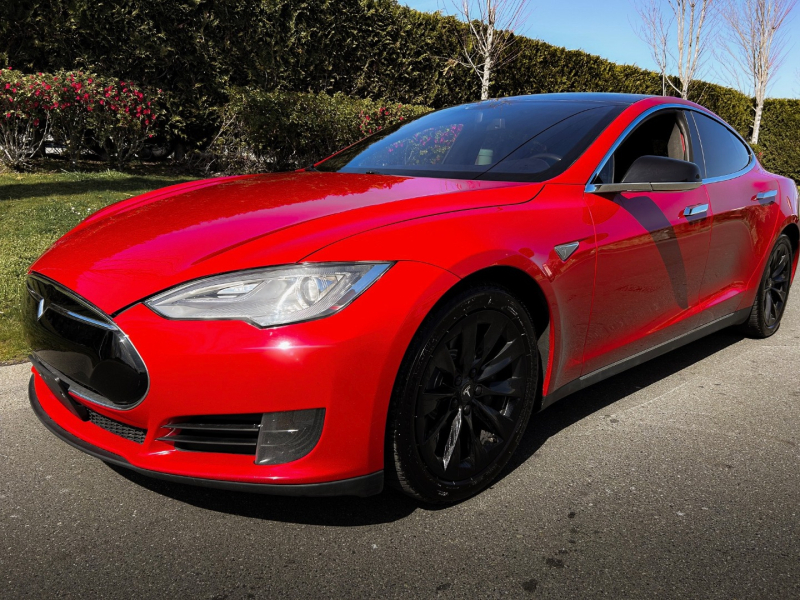 2013 Tesla Model S 4dr Sdn