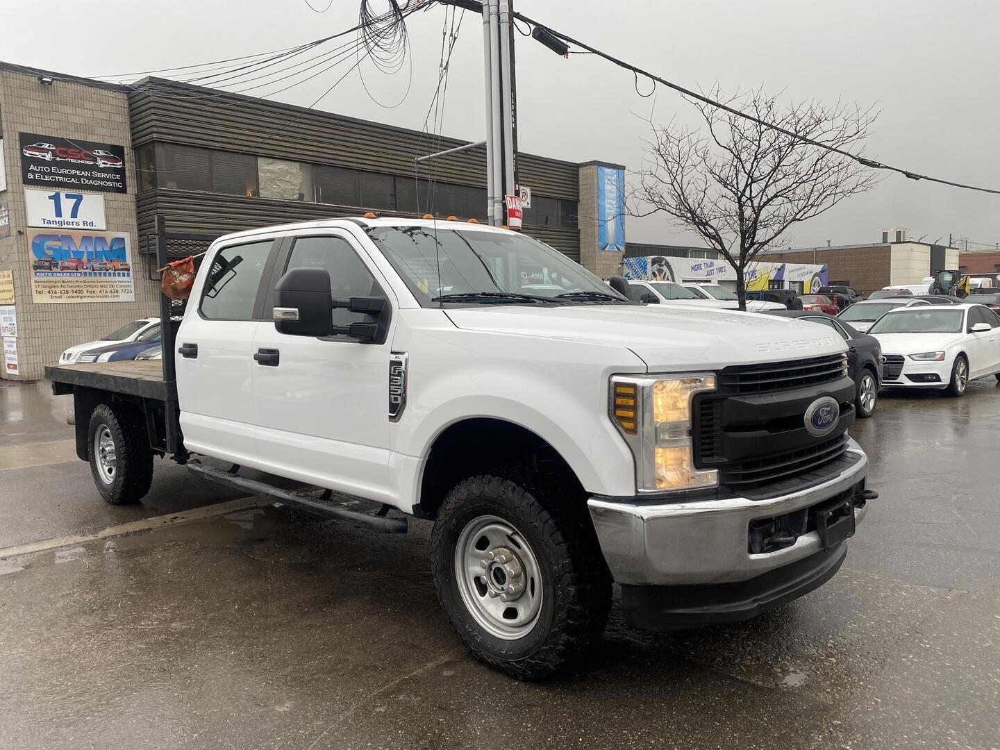 2019 Ford F-350 Crew Cab Flat Bed 4WD