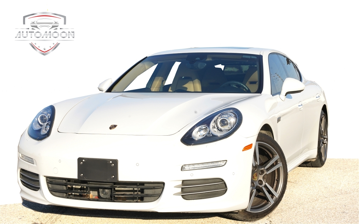 2015 Porsche Panamera AWD/LOADED/LOW MILAGE