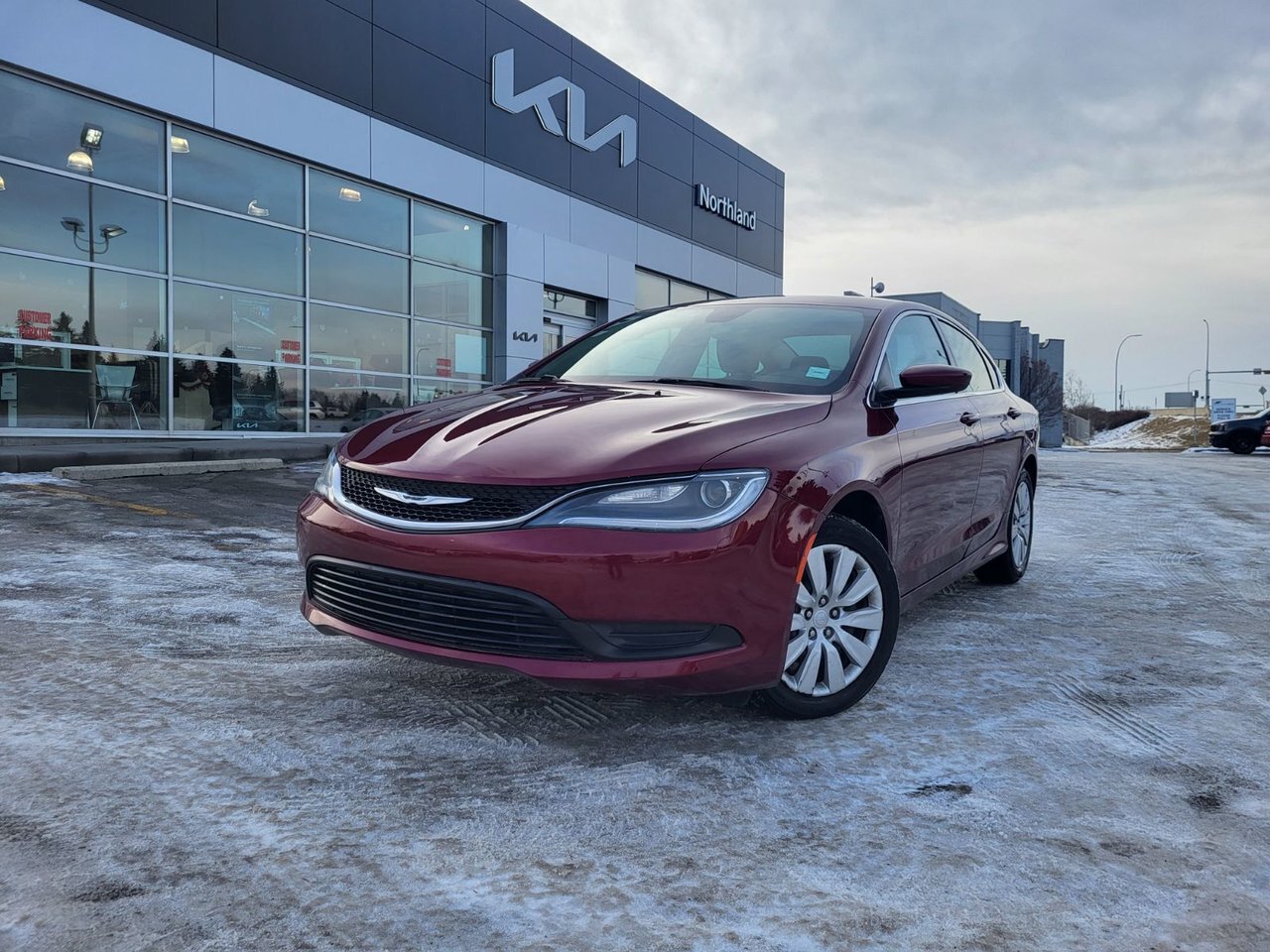 2016 Chrysler 200 LX GREAT VALUE! LOW MILEAGE, NO ACCIDENTS