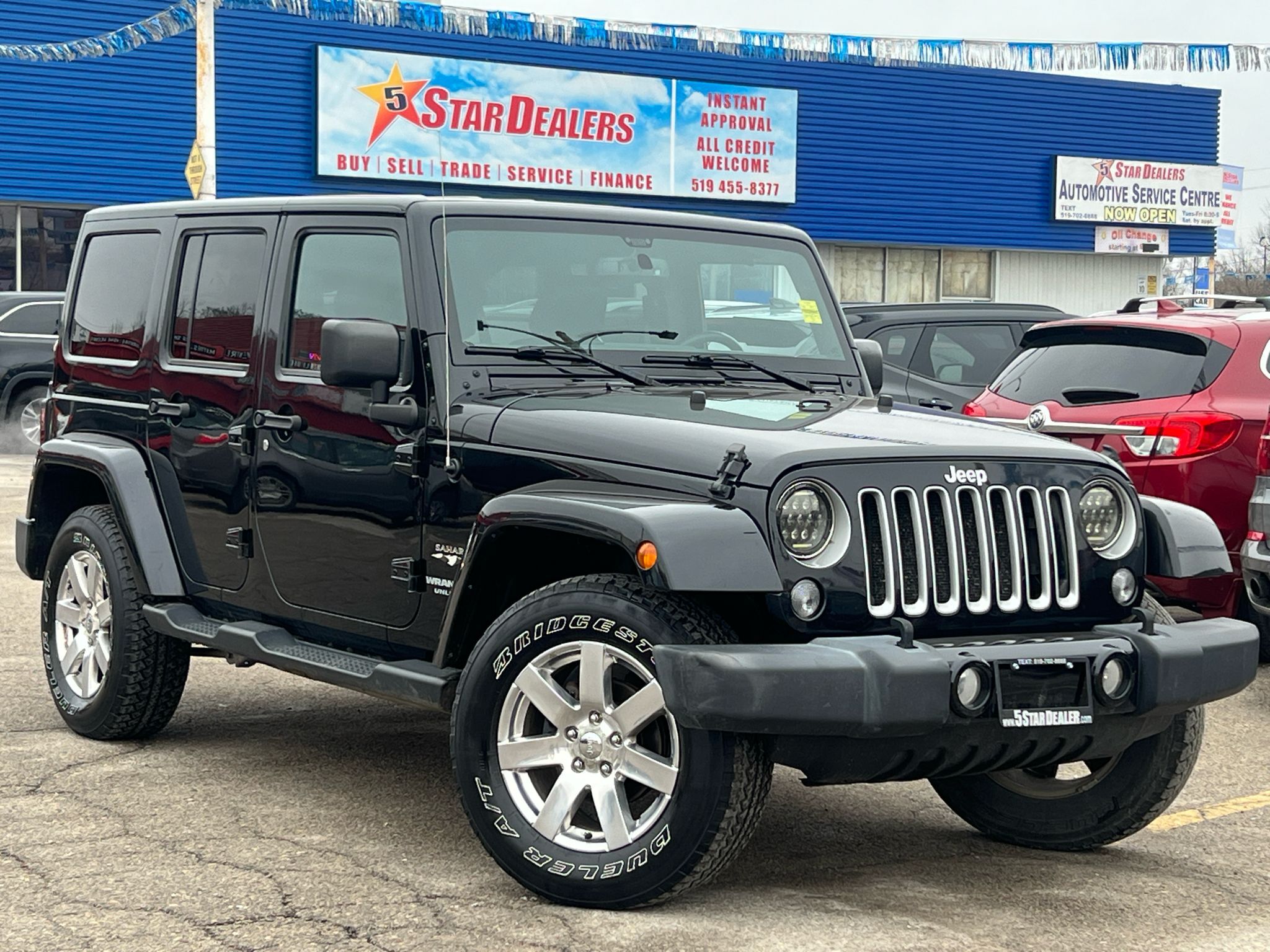 2016 Jeep WRANGLER UNLIMITED 4WD 4dr Sahara MINT! WE FINANCE ALL CREDIT!