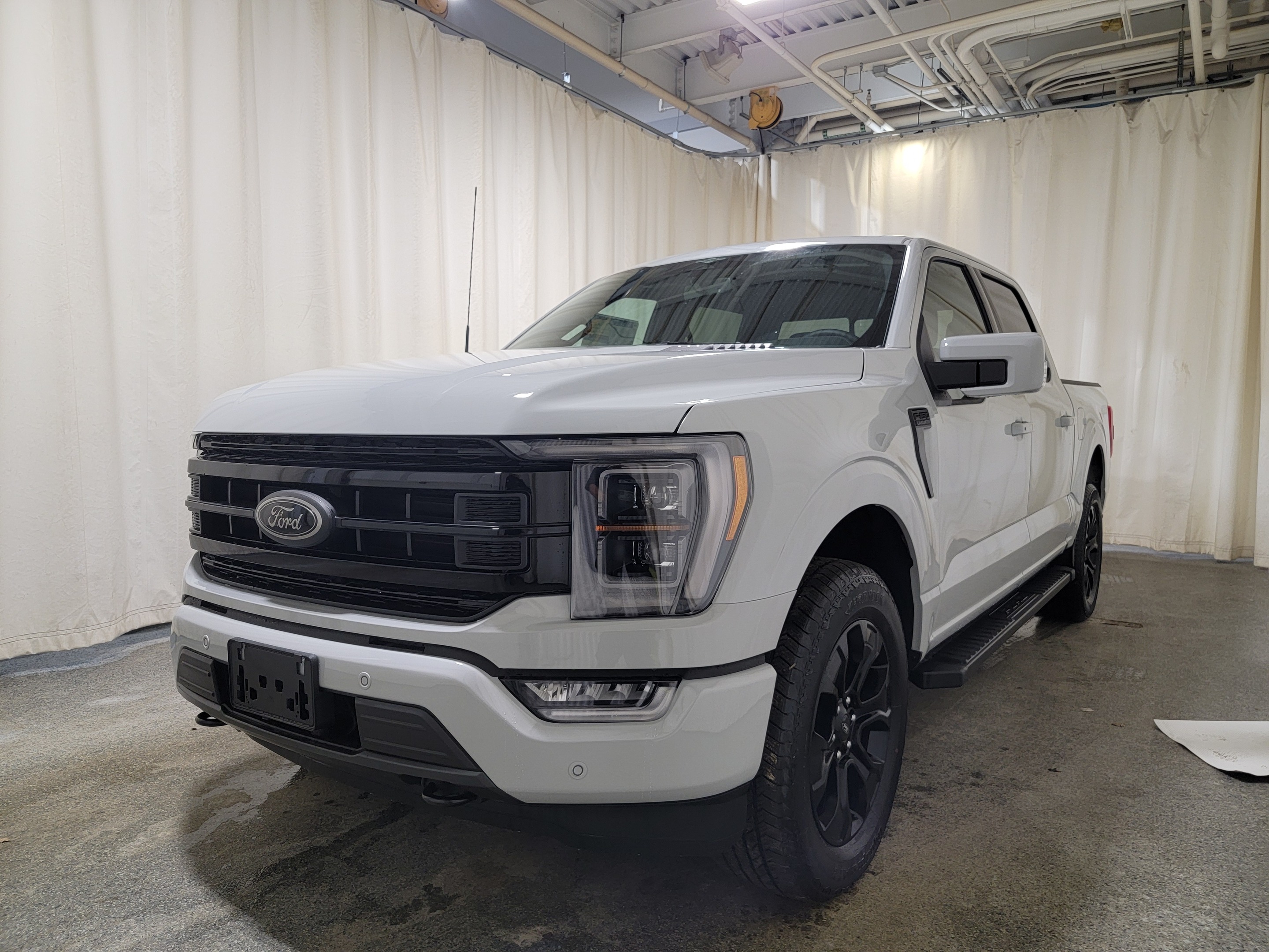2023 Ford F-150 LARIAT W/ TWIN PANEL MOONROOF