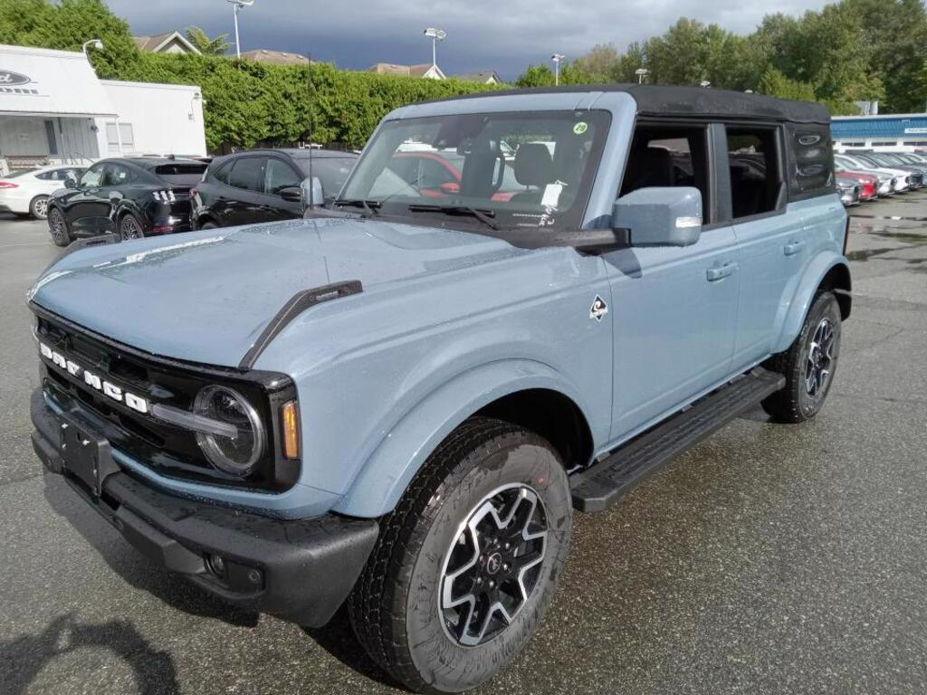 2023 Ford Bronco Outer Banks 4 Door Advanced 4x4