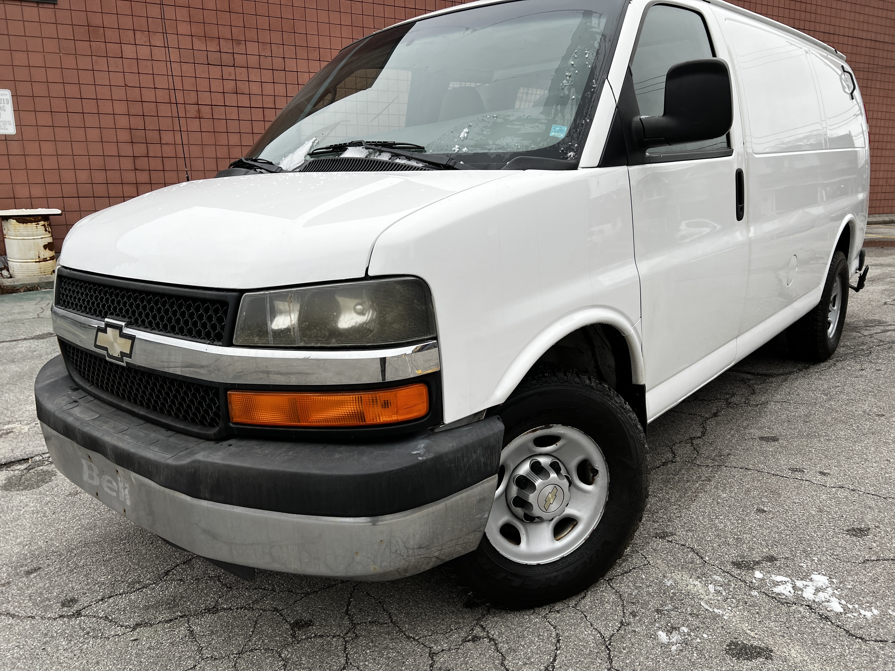 2009 Chevrolet Express 2500 2500 /  173433  kms !!! ONE OWNER  / CAR FAX CLEAN