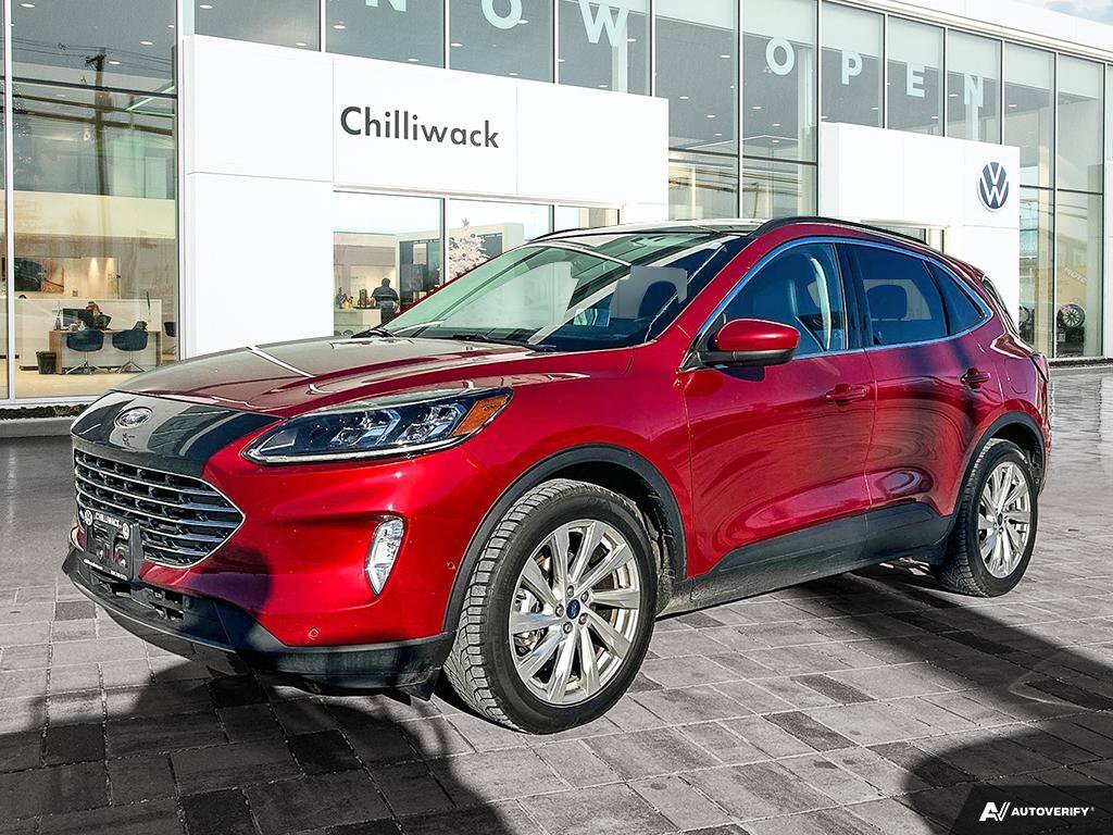 2021 Ford Escape Titanium Hybrid *BC ONLY!* AWD. Hands-Free Liftgat
