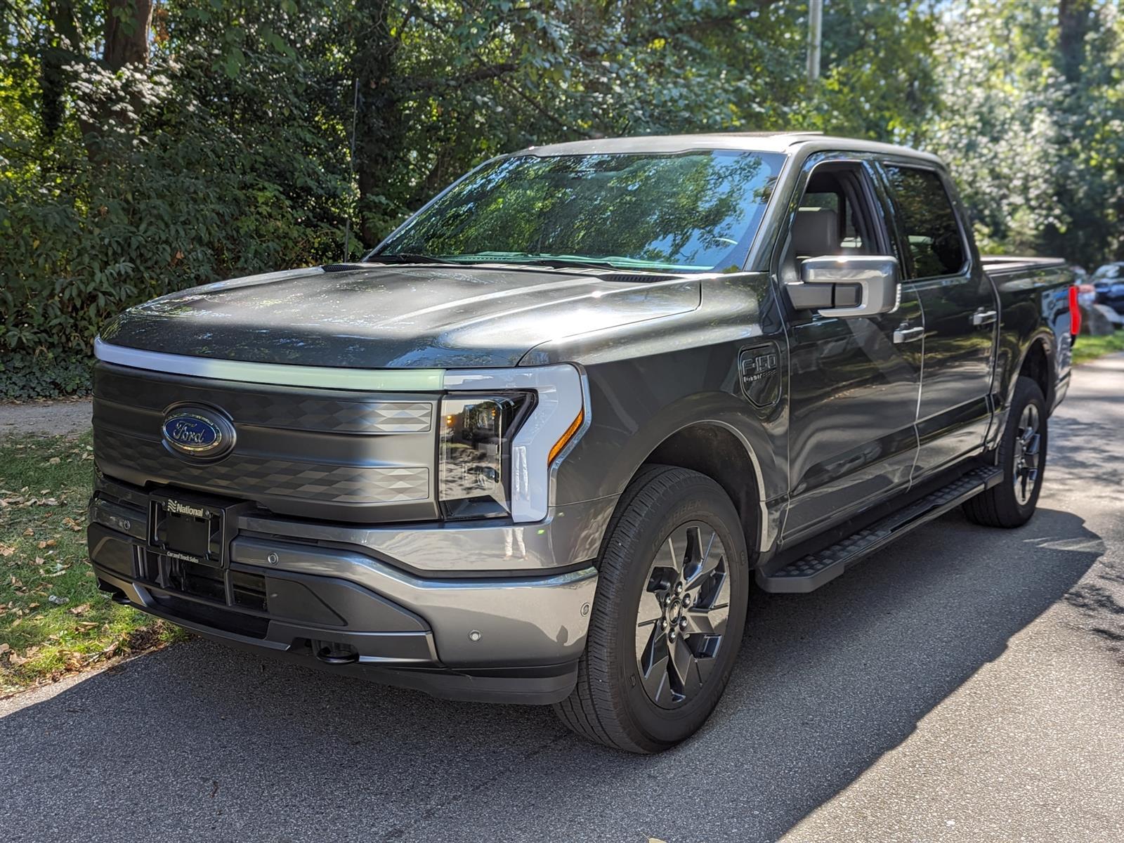 2023 Ford F-150 Lightning 