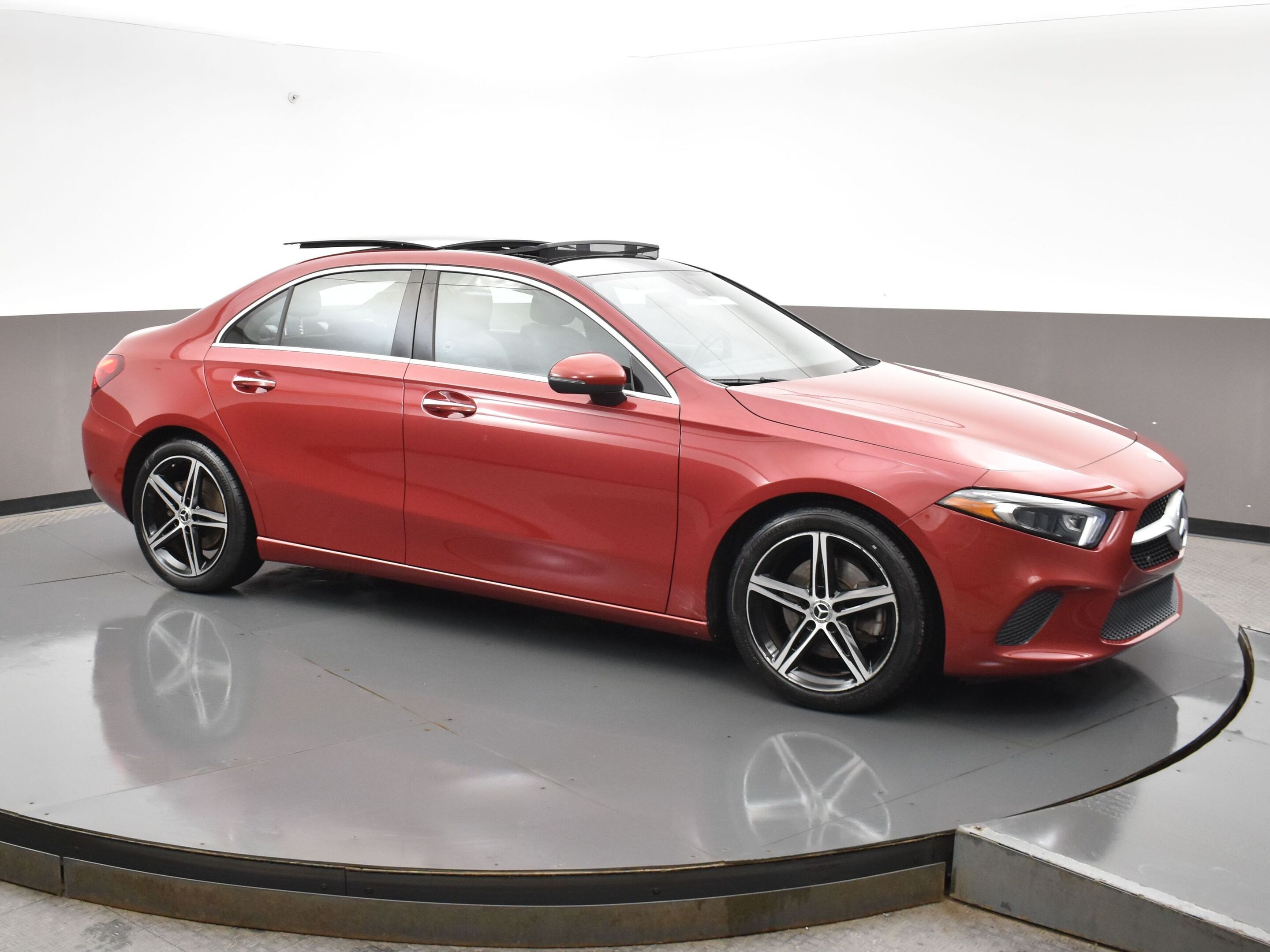 2022 Mercedes-Benz A-Class 220 4MATIC WITH PREMIUM, NAVIGATION, AND TECHNOLOG
