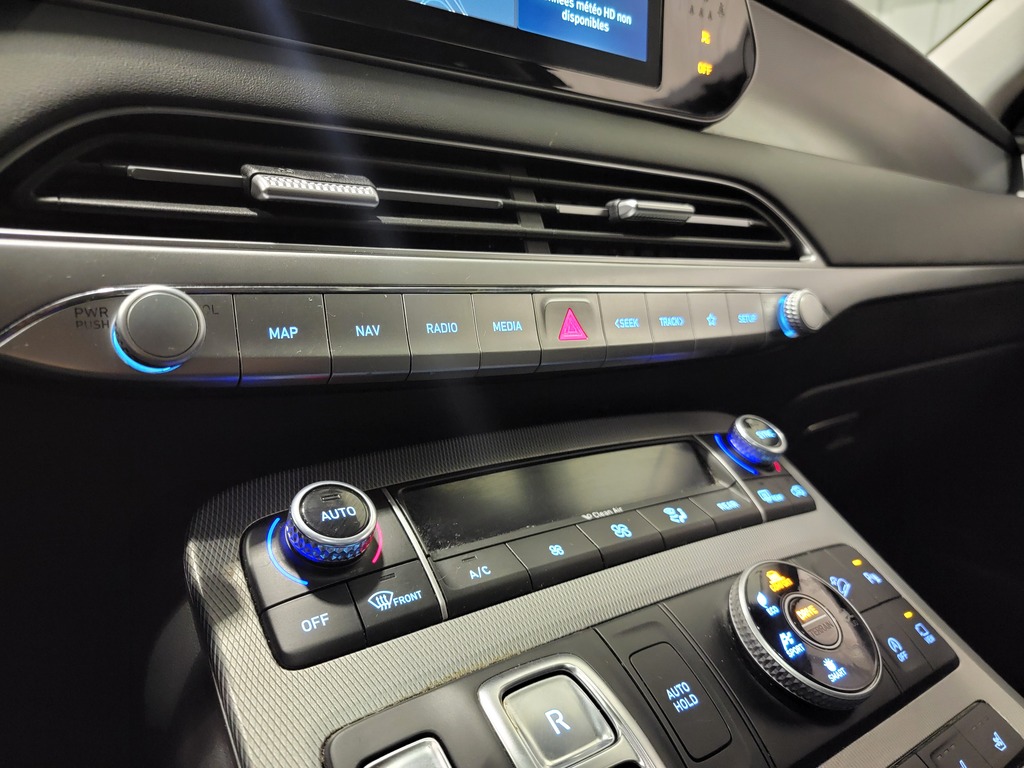 Hyundai Palisade 2020 Climatisation, Système de navigation, Mirroirs électriques, Sièges électriques, Vitres électriques, Régulateur de vitesse, Sièges chauffants, Intérieur cuir, Verrouillage électrique, Toit ouvrant, Bluetooth, Hayon à ouverture mécanique, Sièges ventilés, caméra-rétroviseur, Volant chauffant