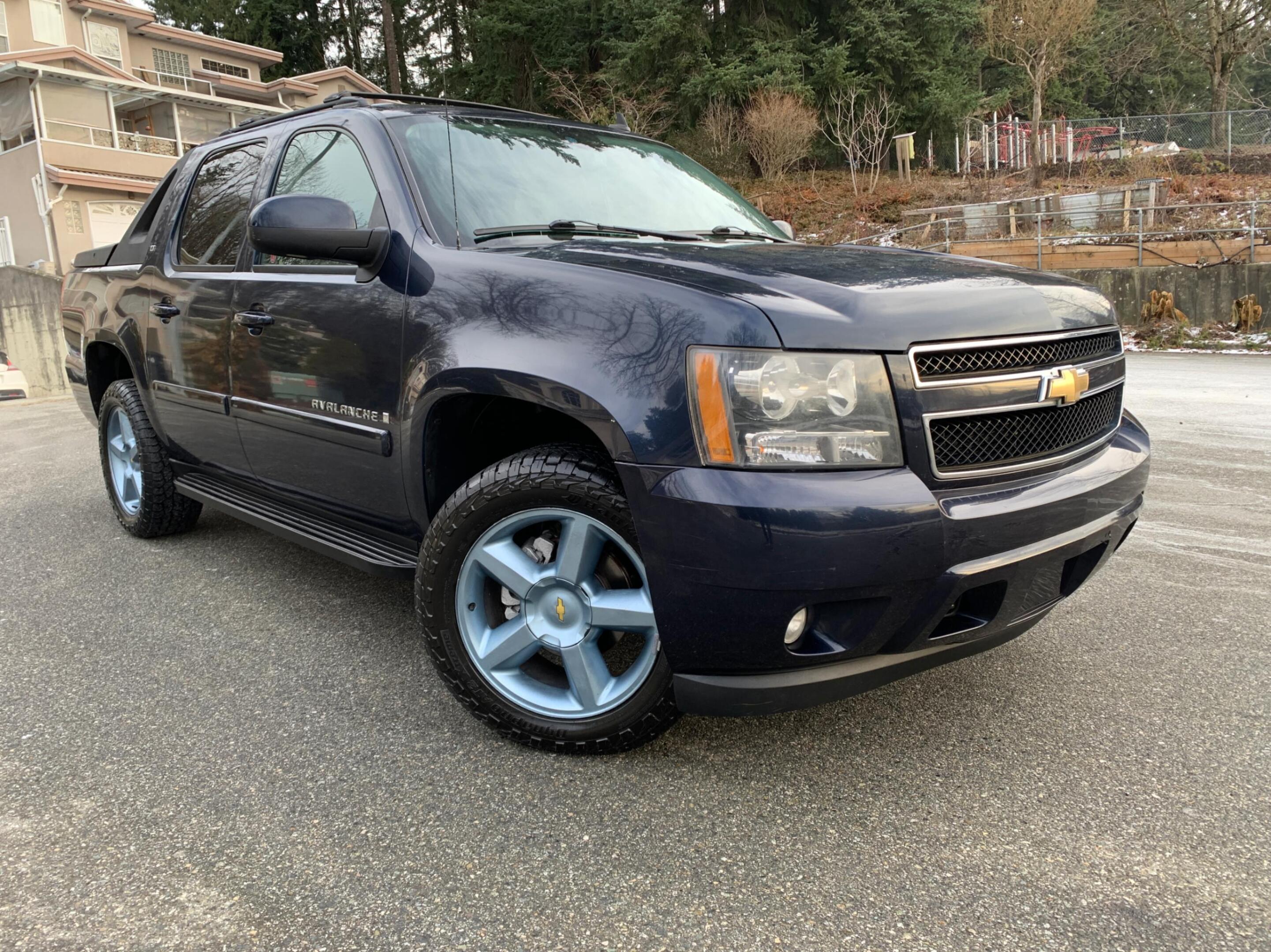 2009 Chevrolet Avalanche 1500 Crew Cab/4X4/Leather/Sunroof
