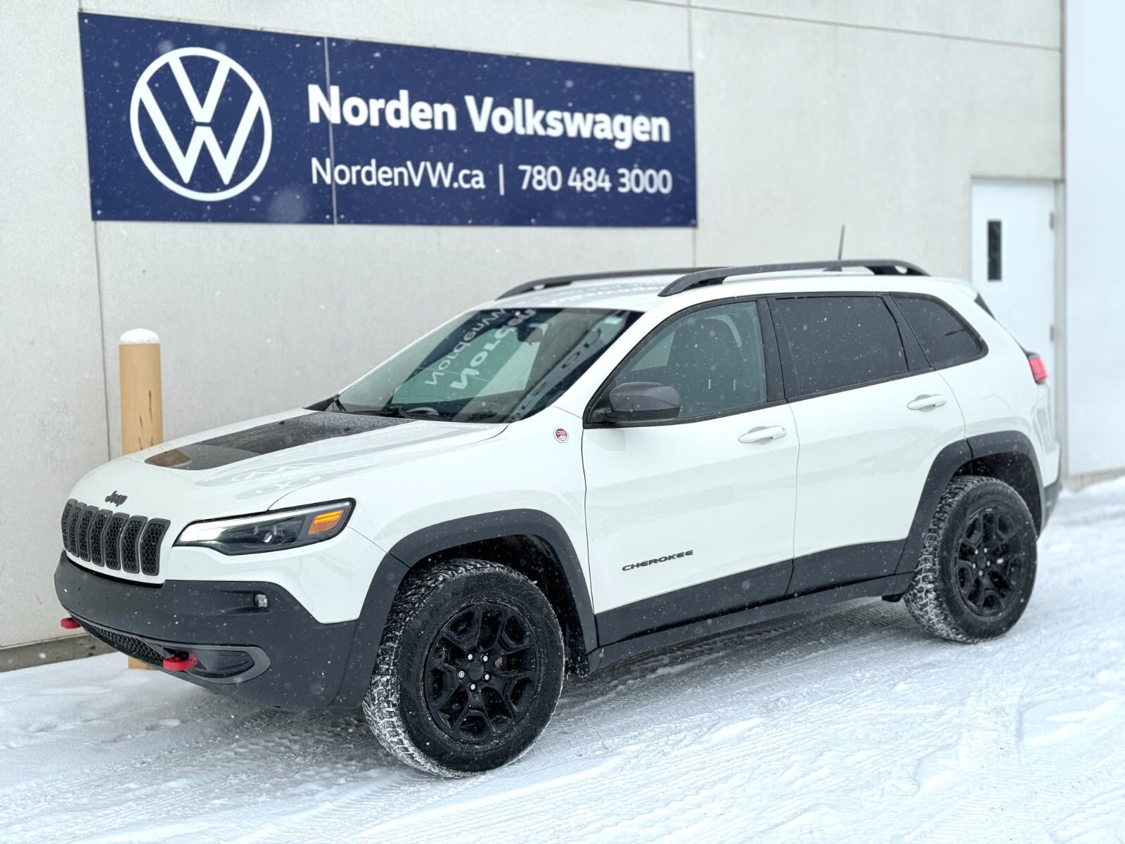 2019 Jeep Cherokee TRAILHAWK | 4X4 | 2ND SET OF TIRES!