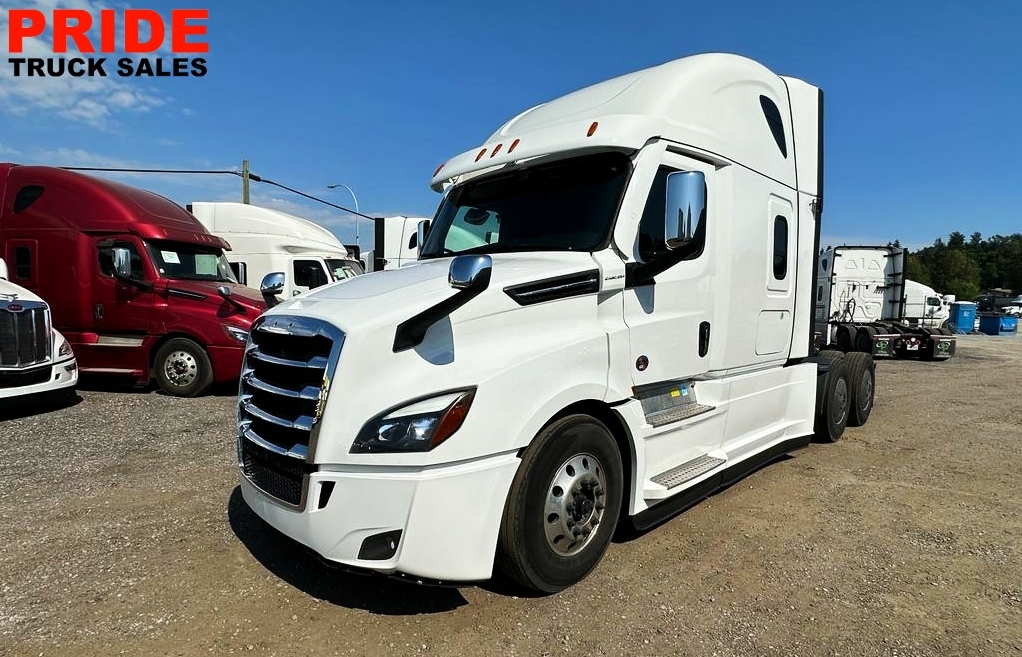 2023 Freightliner Cascadia Nice and clean, Quick Approval !!!