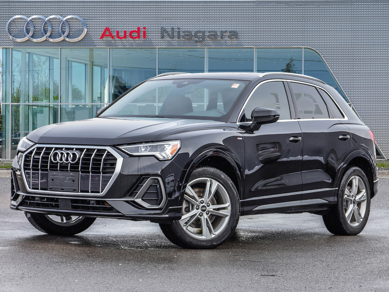 2021 Audi Q3 ADVANCED DRIVER ASSISTANCE PACKAGE! ONE OWNER!