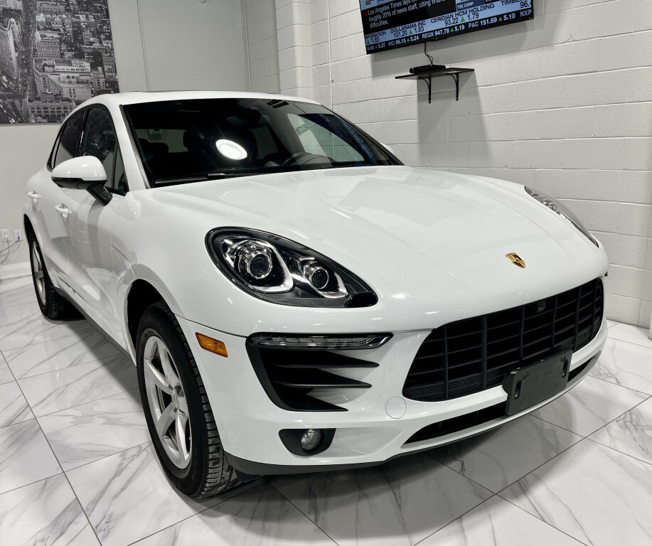 2018 Porsche Macan CLEAN CARFAX NO ACCIDENTS|LOW KMS|SPORT EXHAUST MO
