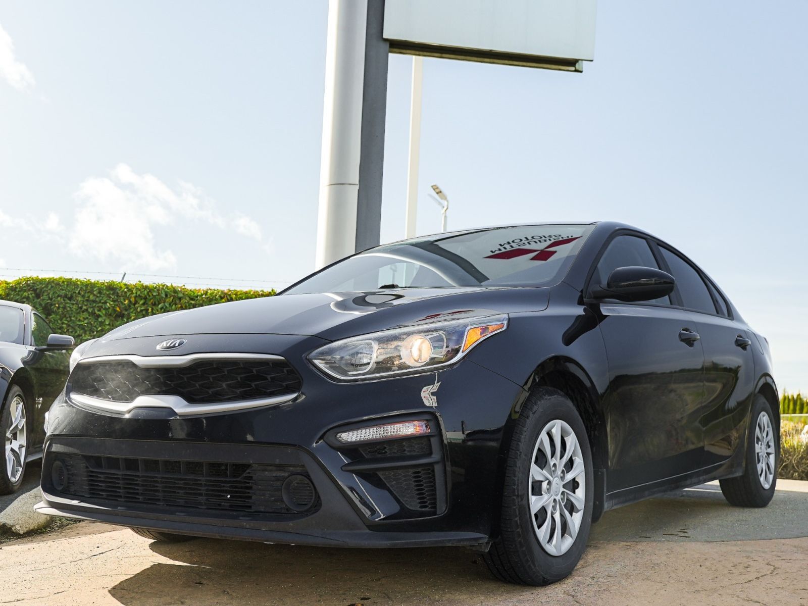 2021 Kia Forte MANUAL | BLUETOOTH | BACK UP CAMERA | LOW KMS | CL