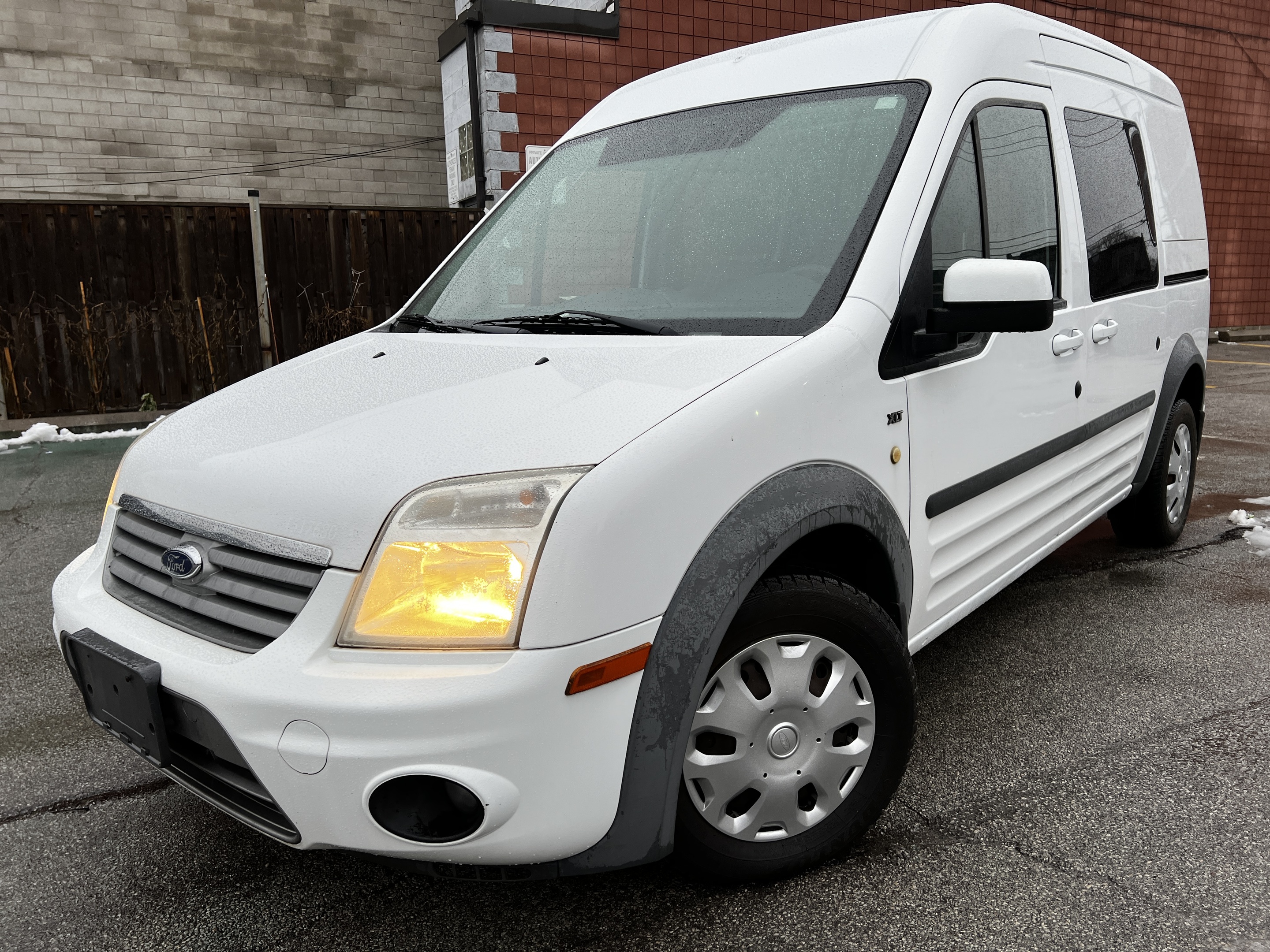 2011 Ford Transit Connect CARGO / LOADED / VERY CLEAN !!!! BENCH SEAT 5 PASS