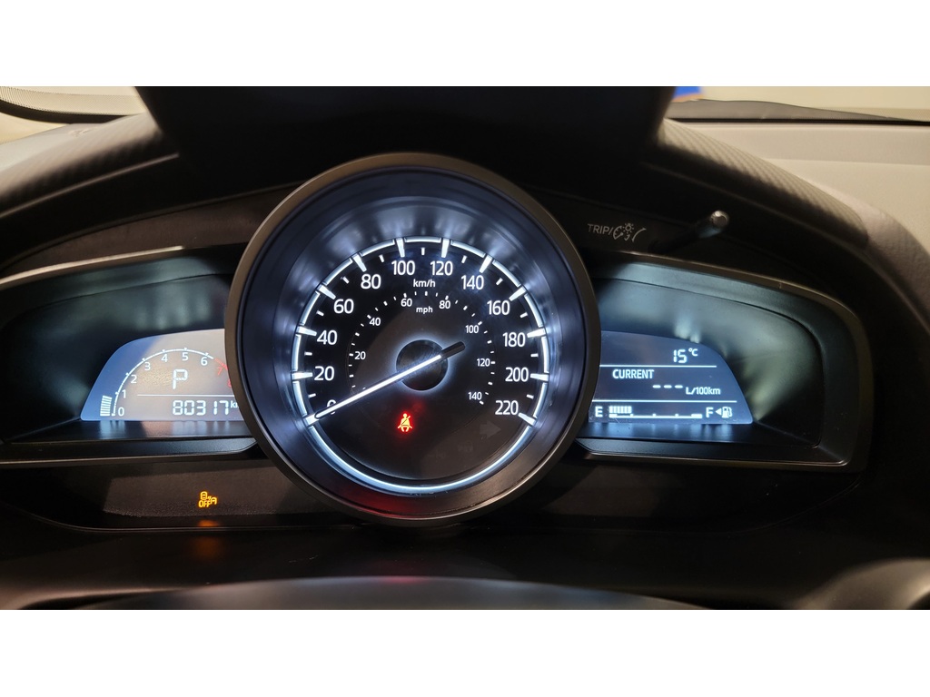 Mazda CX-3 2021 Air conditioner, Electric mirrors, Electric windows, Power sunroof, Speed regulator, Heated seats, Leather interior, Electric lock, Bluetooth, rear-view camera, Heated steering wheel, Steering wheel radio controls