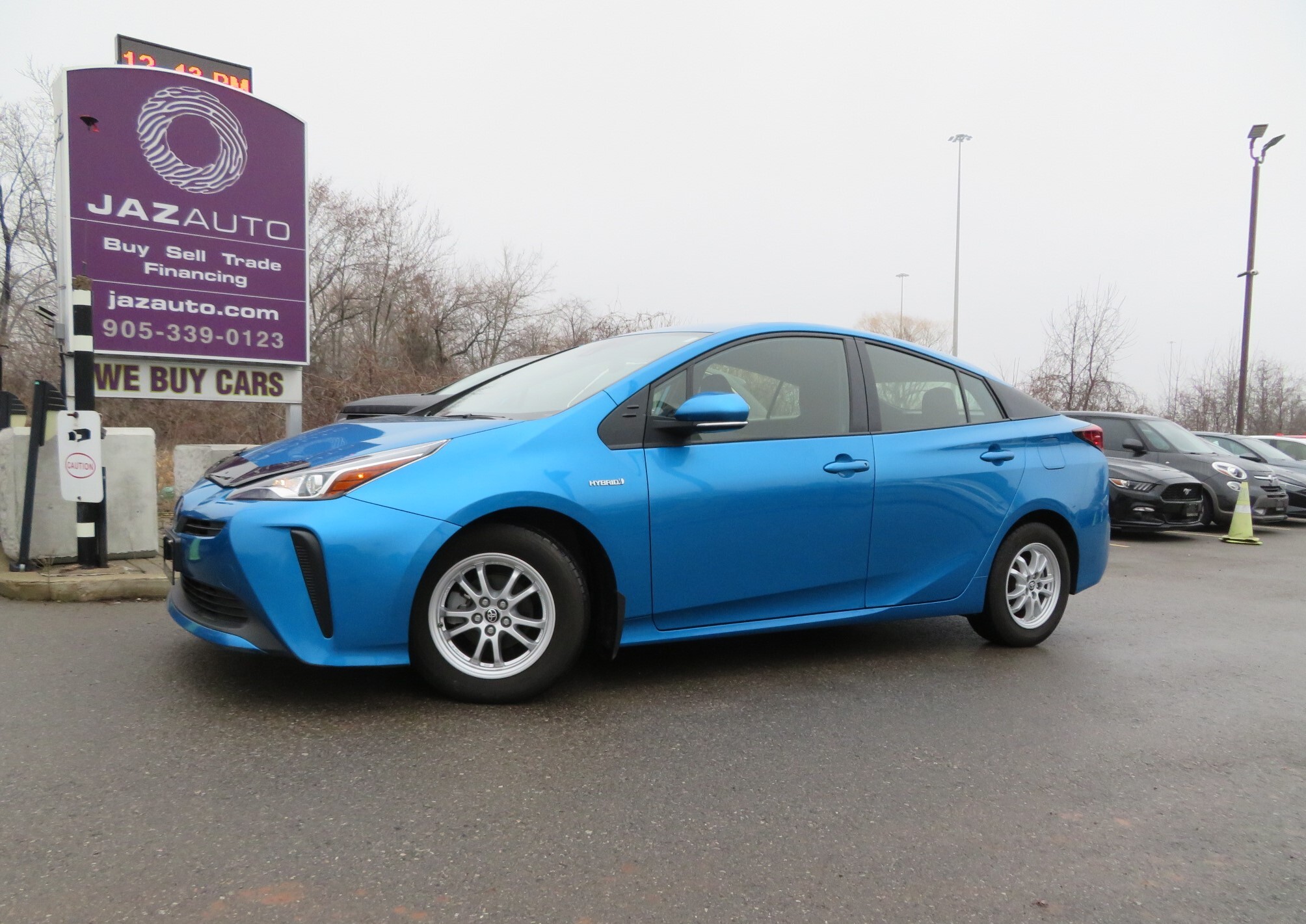 2019 Toyota Prius ONE OWNER CLEAN CAR FAX LOW MILEAGE BEAUTIFUL COND