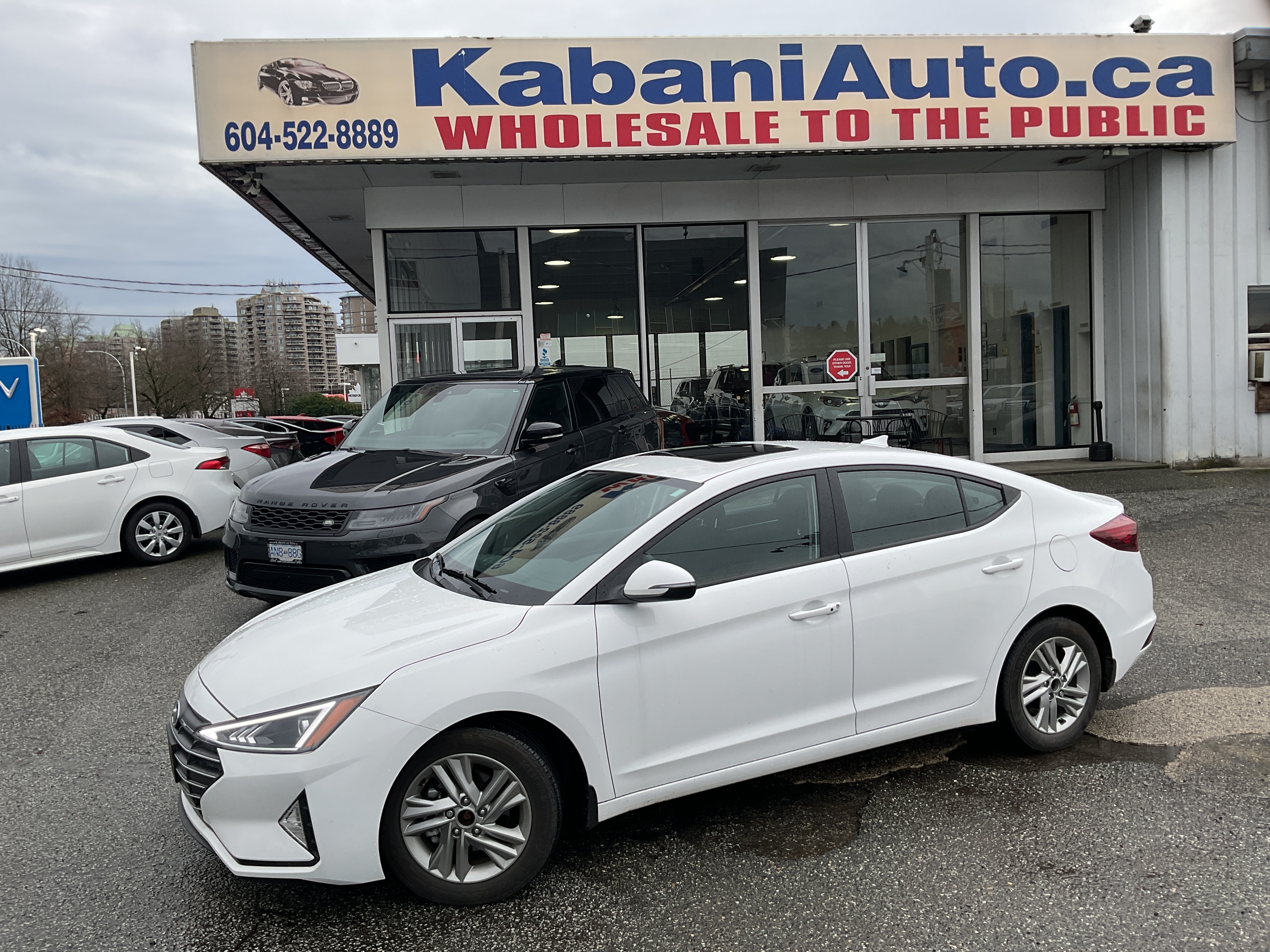 2020 Hyundai Elantra  w-Sun & Safety Package IVT Financing Available!!