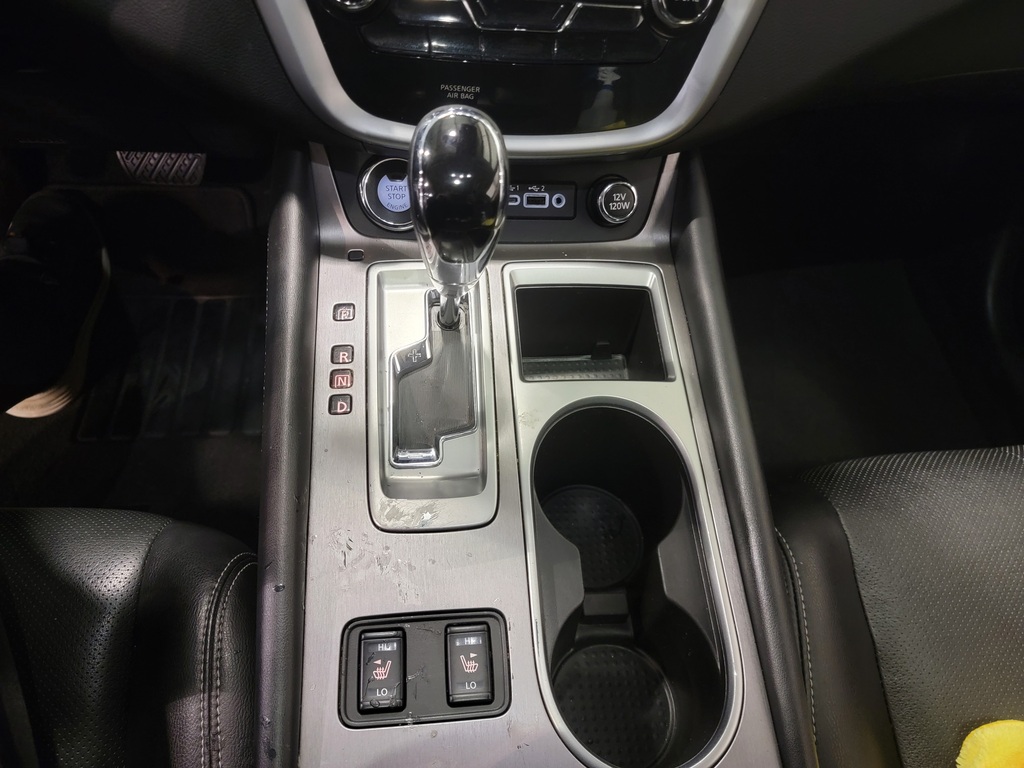 Nissan Murano 2020 Climatisation, Système de navigation, Mirroirs électriques, Sièges électriques, Vitres électriques, Régulateur de vitesse, Sièges chauffants, Intérieur cuir, Verrouillage électrique, Bluetooth, Toit ouvrant à vision panoramique, caméra-rétroviseur, Commandes de la radio au volant