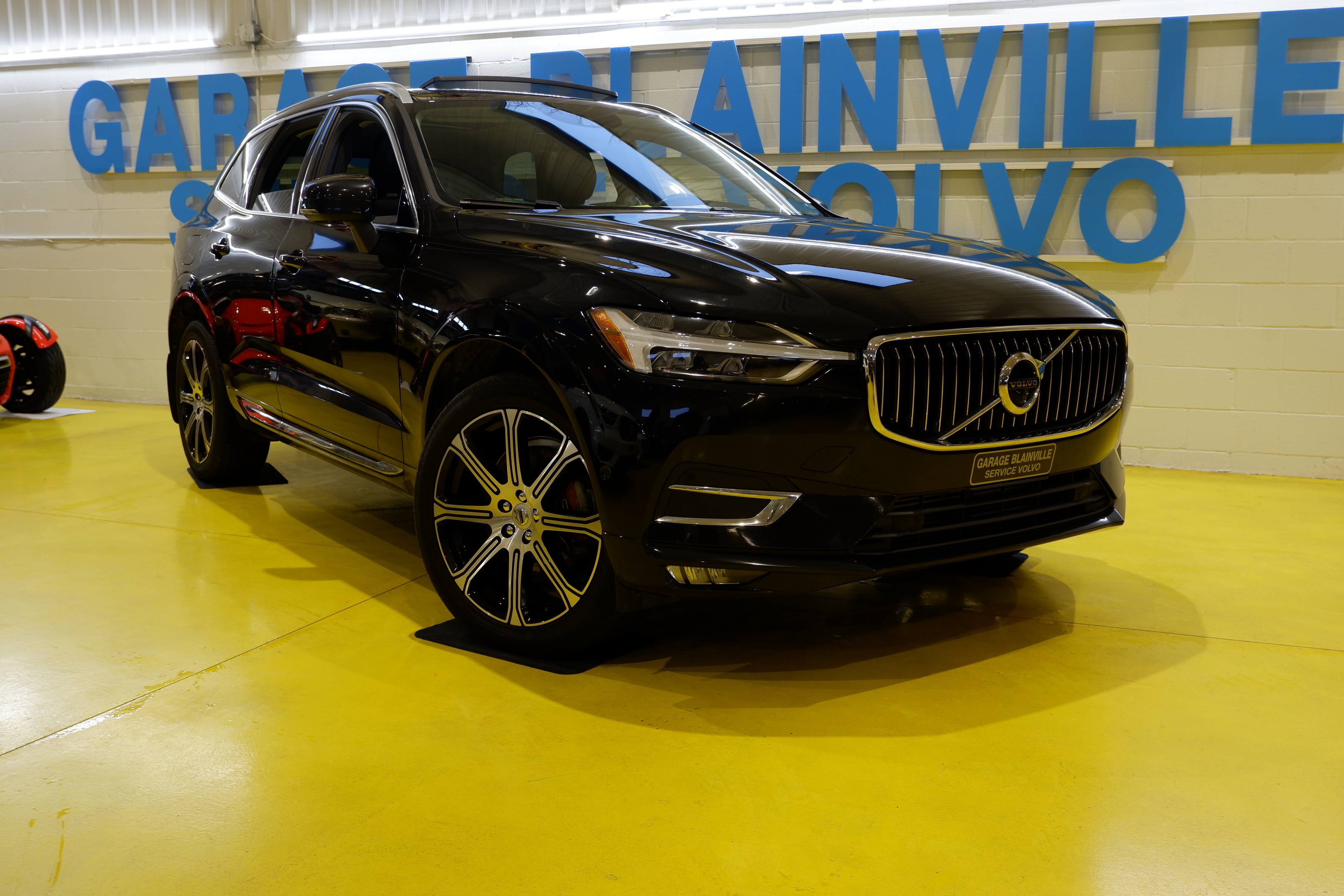 2020 Volvo XC60 T6- AWD- INSCRIPTION- Bowers / Wilkins Clim Pack