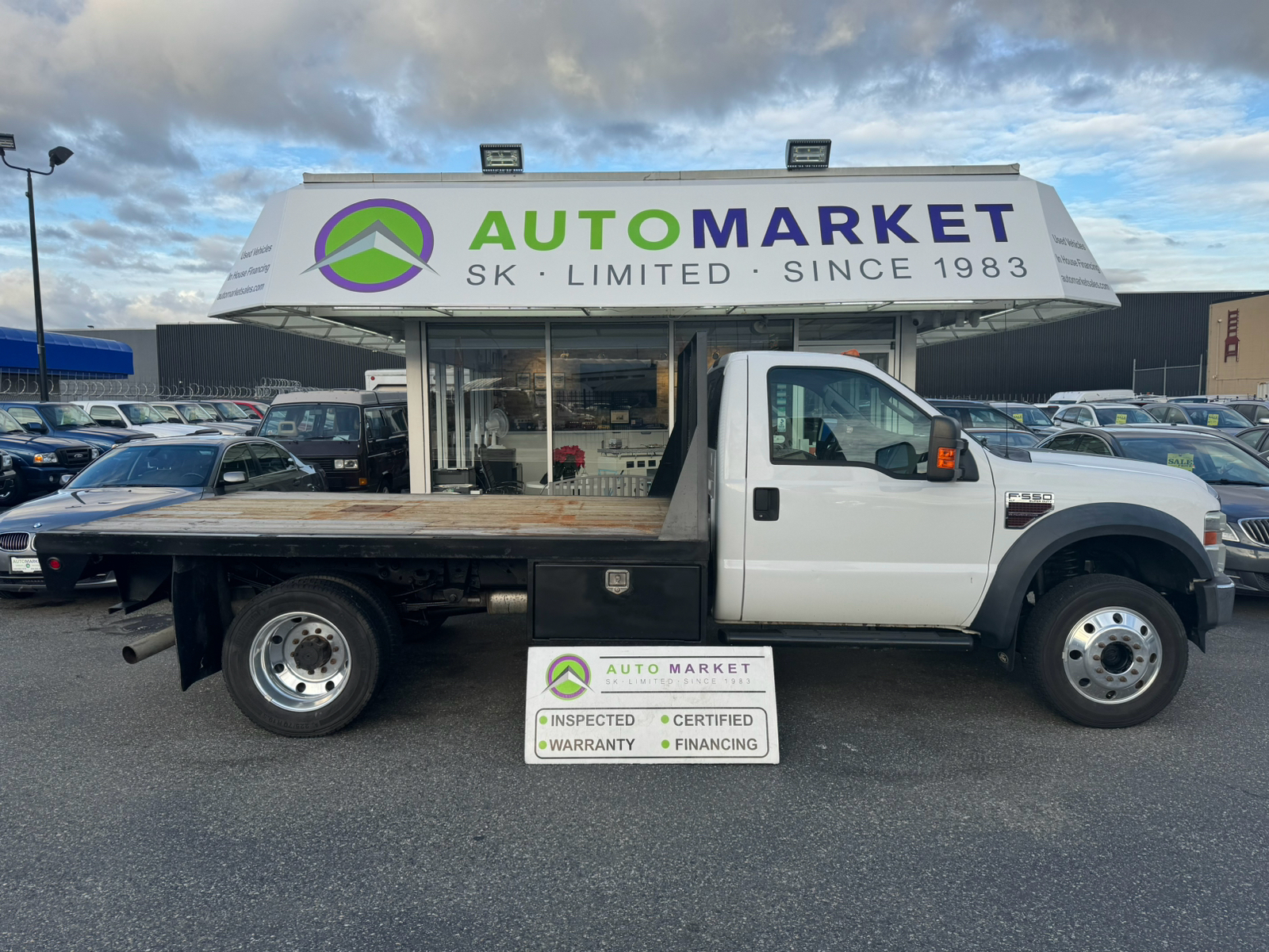 2008 Ford F-550 4WD DRW 11FT DECK! WELL SERVICED! VERY NICE! 