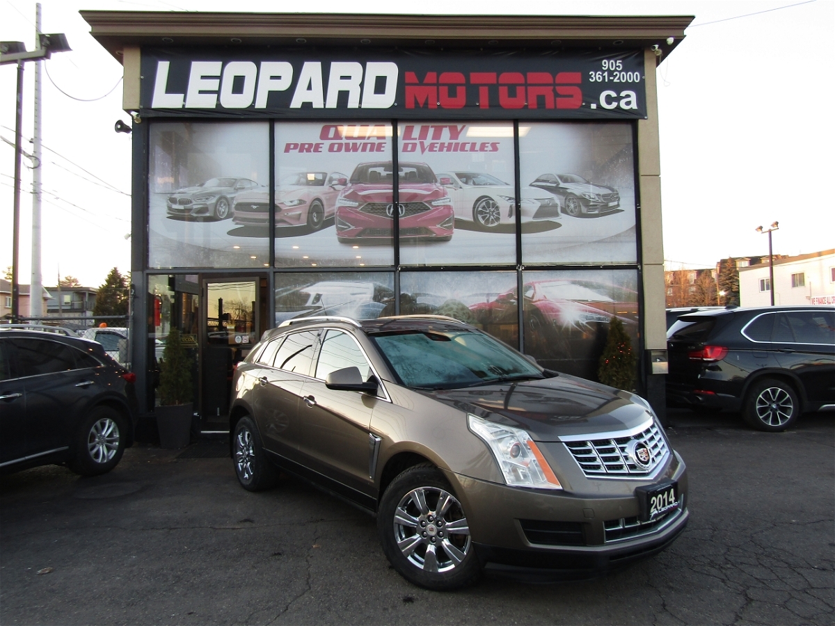 2014 Cadillac SRX Luxury, AWD, Navi, Pano, Leather **AS IS**