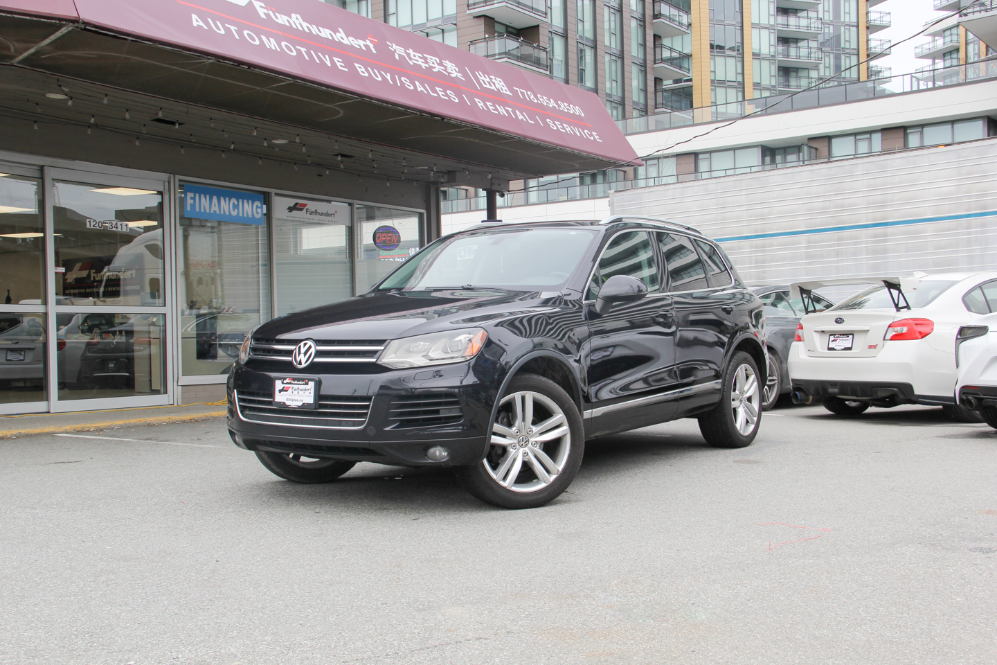 2012 Volkswagen Touareg 4dr V6 Execline/Sport Package/Local Car/