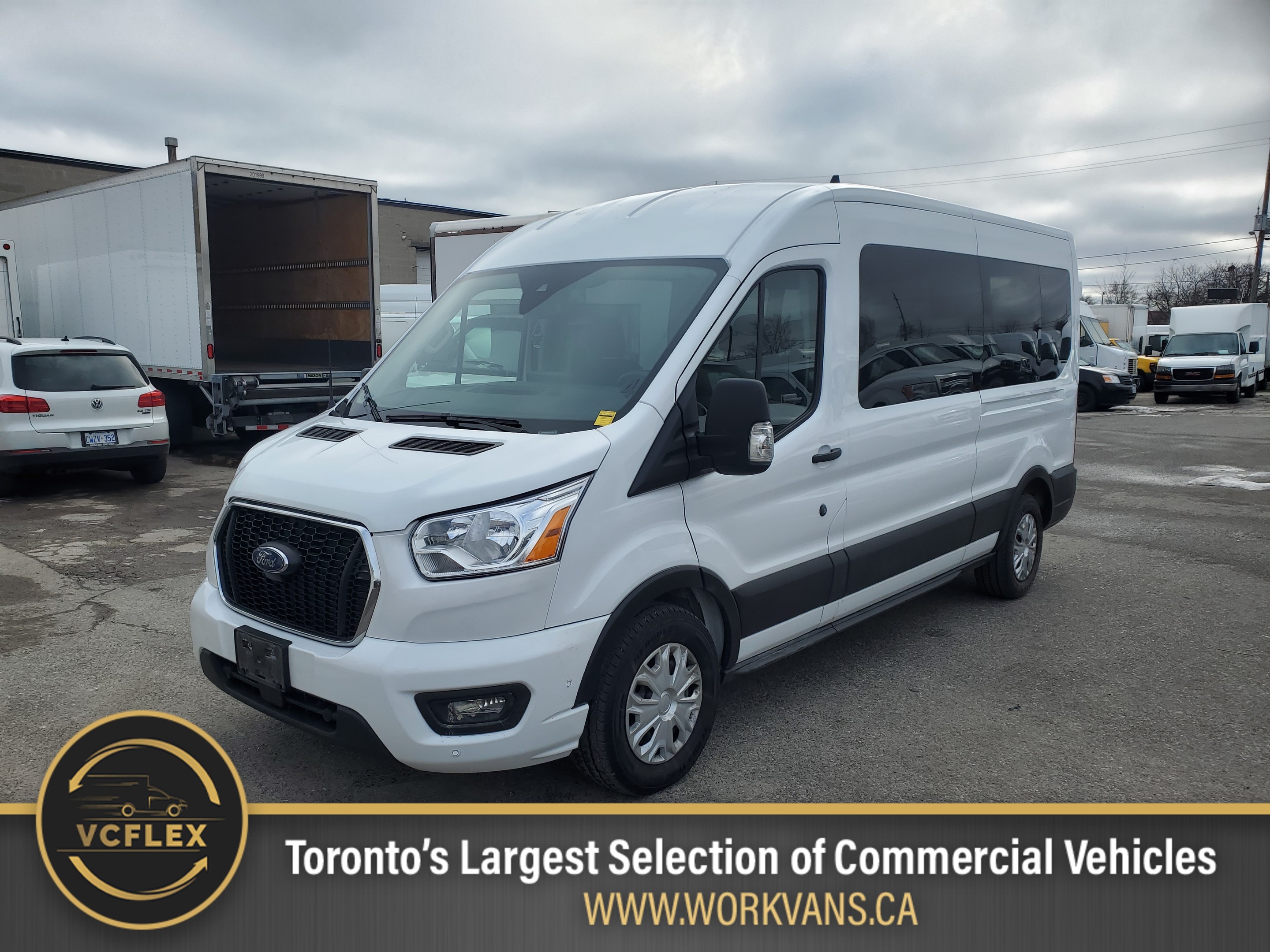 2022 Ford Transit Passenger Wagon T-350 148"WB Mid Roof XLT - Fully Loaded 