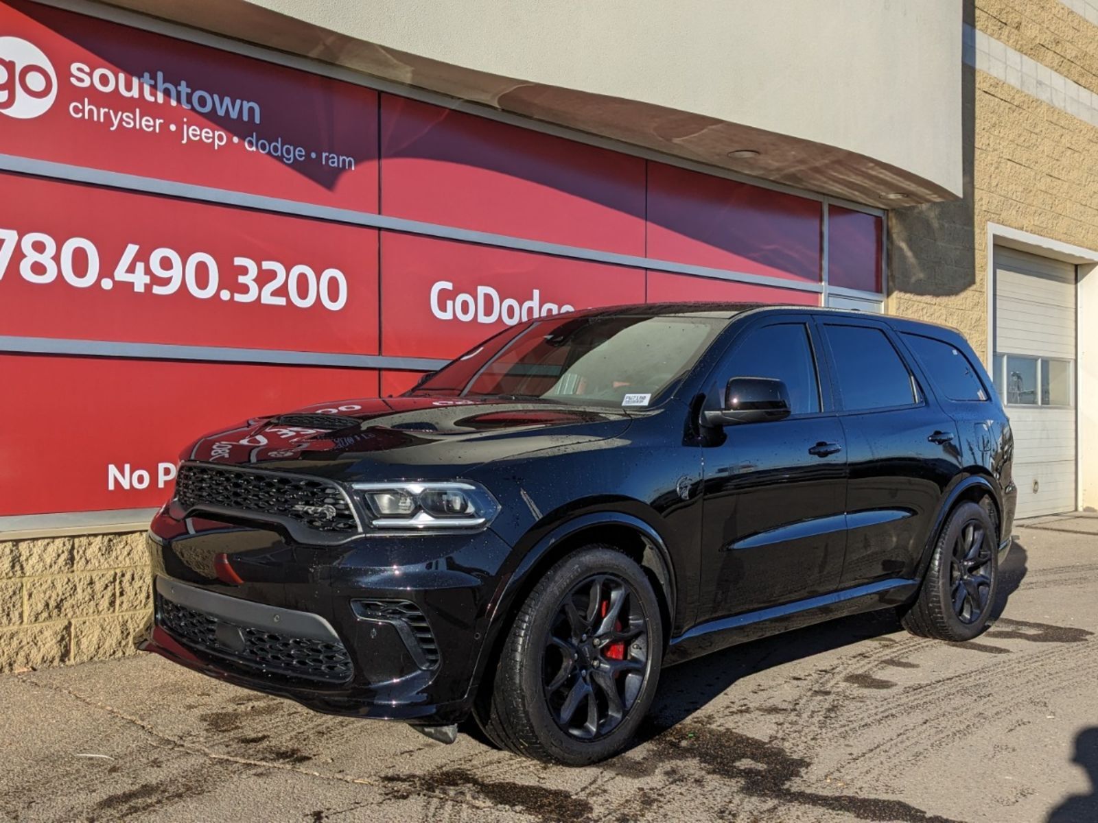 2021 Dodge Durango SRT HELLCAT IN DB BLACK EQUIPPED WITH A 6.2L SRT S