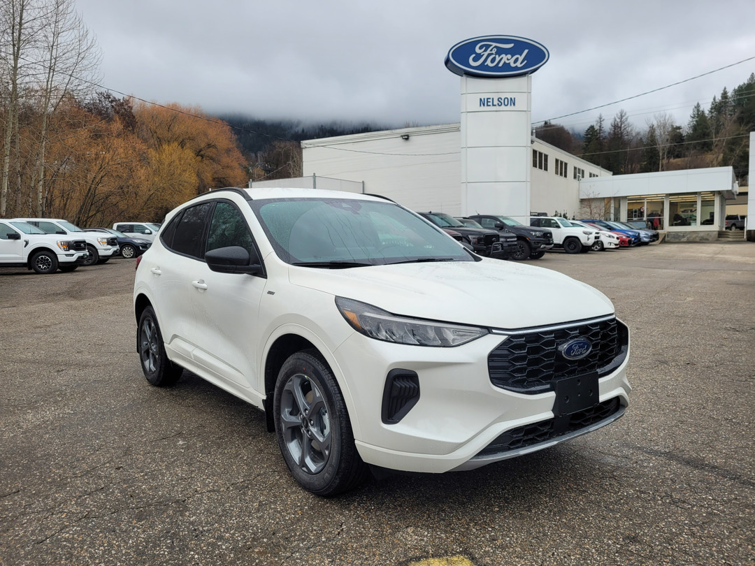 2024 Ford Escape ST-Line - 3.49% and $1000 Escape Loyalty Available