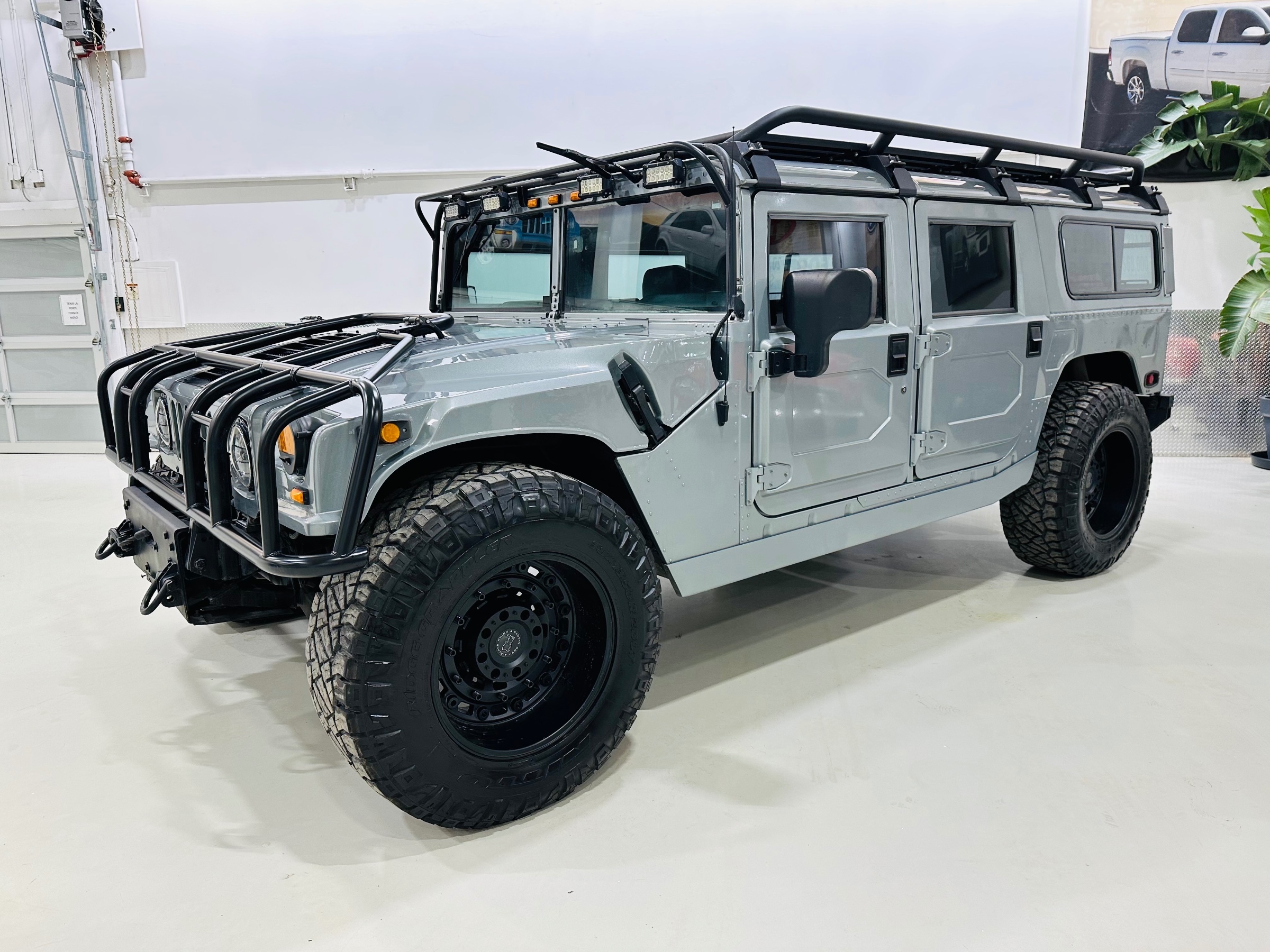 1997 AM General Hummer 4 PASSAGERS H1 MAGS FUEL 37 POUCES