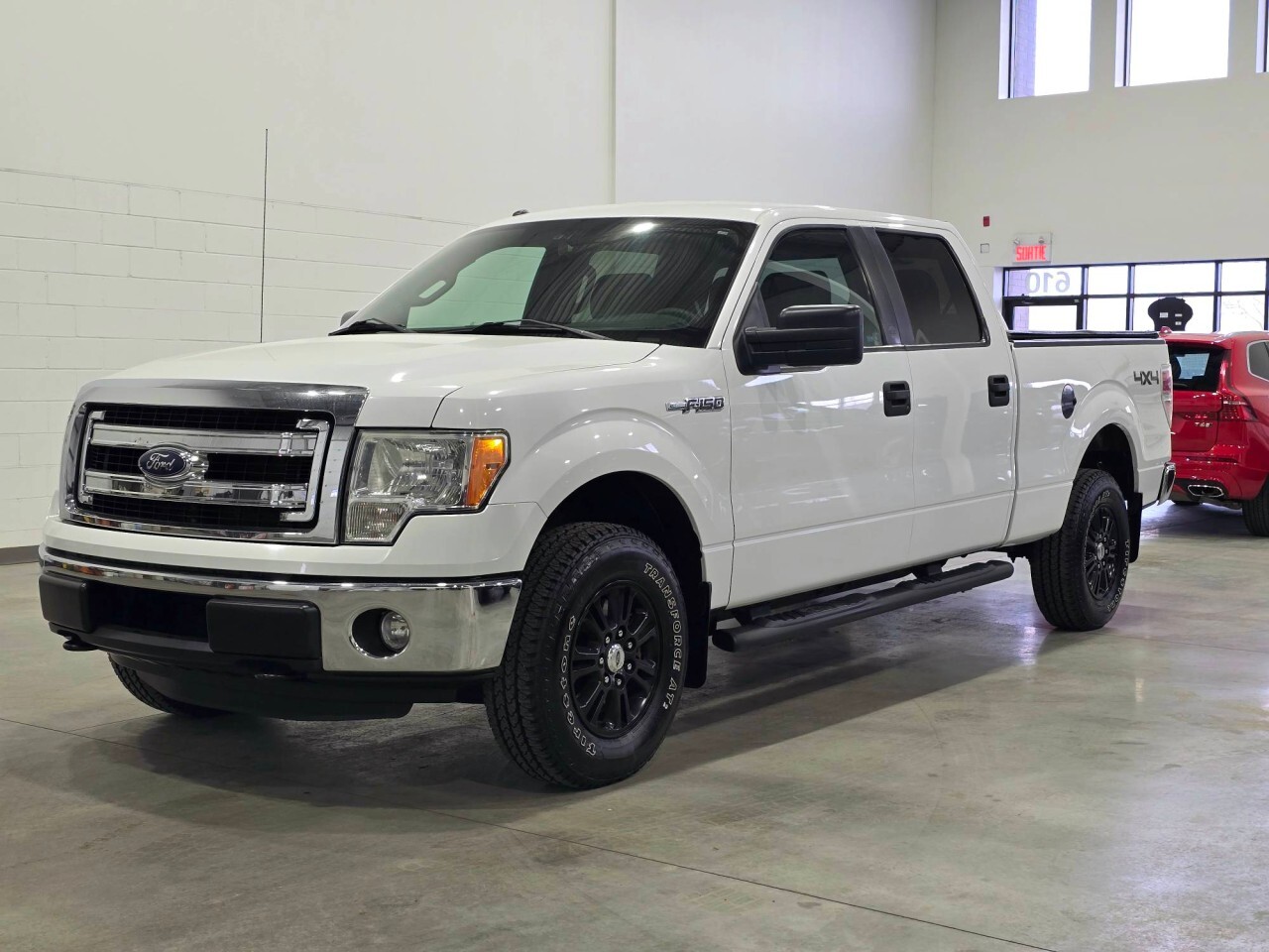 2014 Ford F-150 4WD SuperCrew 6-1/2 Ft Box XLT w/HD Payload Pkg